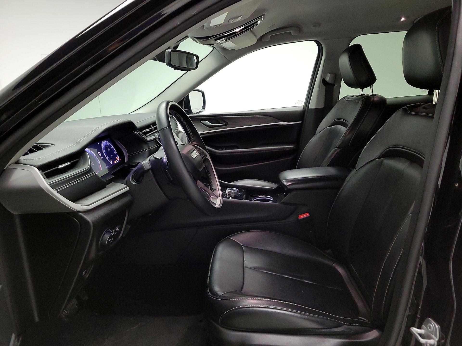 Thumbnail: 2022 Jeep Grand Cherokee - 11