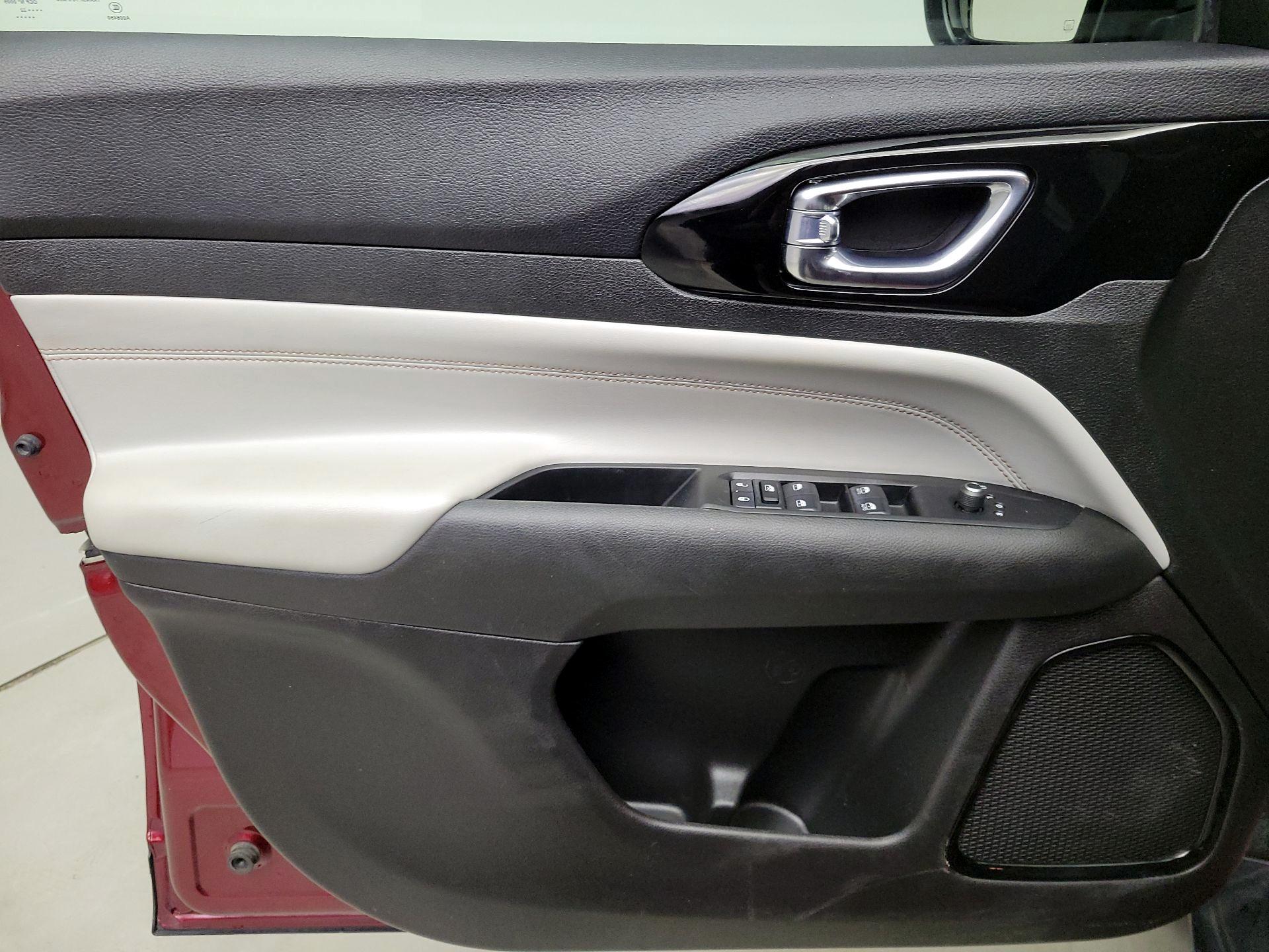 Thumbnail: 2022 Jeep Compass - 12