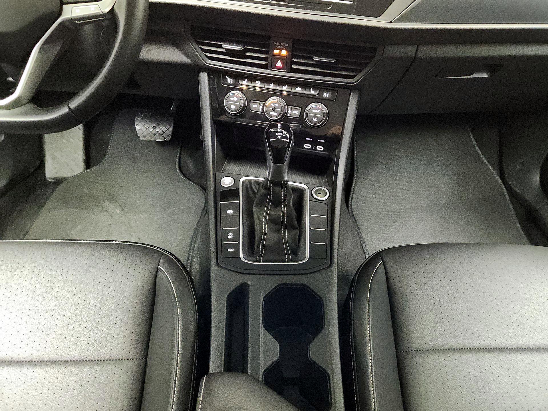 Thumbnail: 2024 Volkswagen Jetta - 17