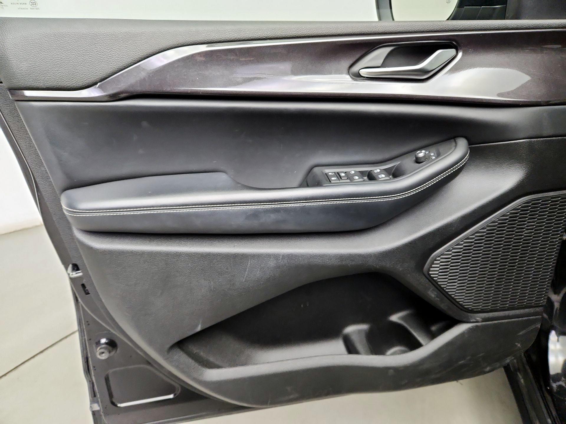 Thumbnail: 2023 Jeep Grand Cherokee - 12