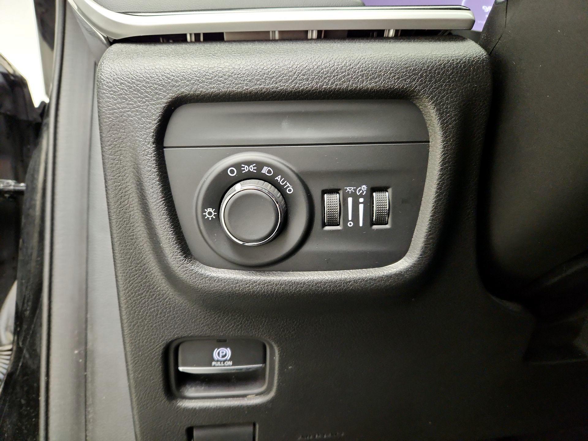 Thumbnail: 2023 Jeep Grand Cherokee - 13