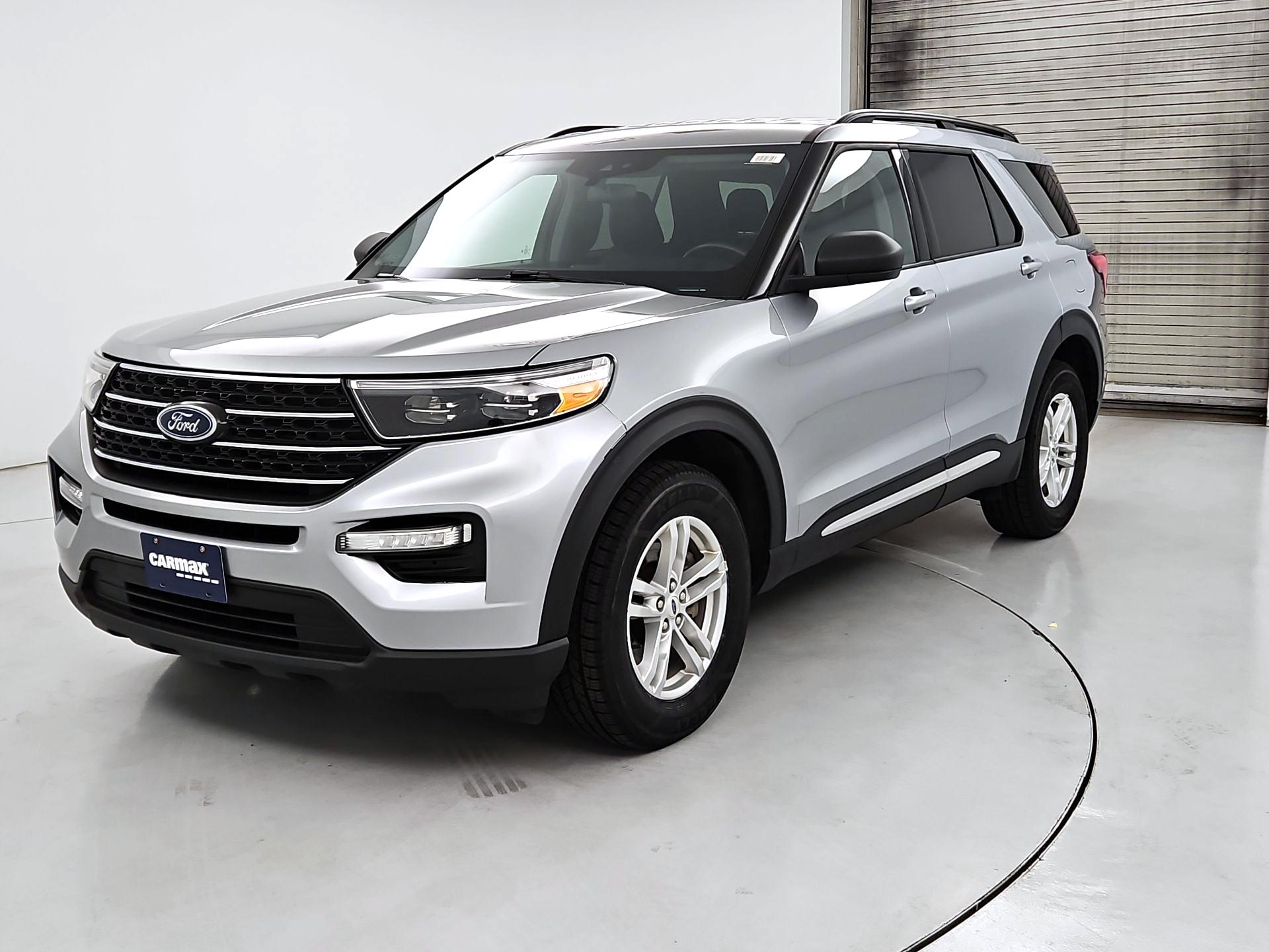 Thumbnail: 2022 Ford Explorer - 3
