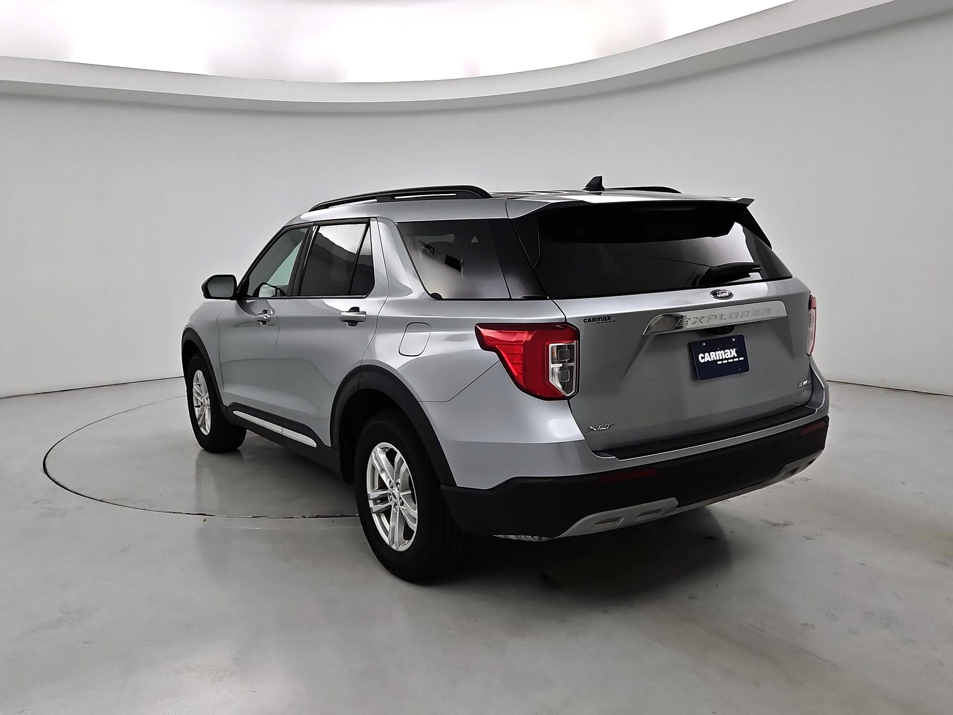 Thumbnail: 2022 Ford Explorer - 7