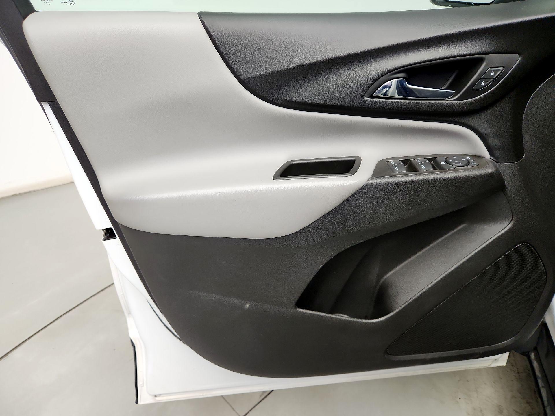 Thumbnail: 2021 Chevrolet Equinox - 12