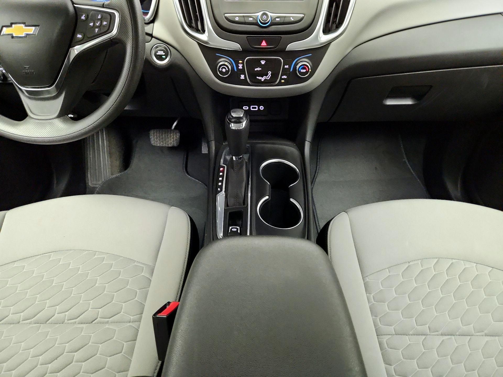 Thumbnail: 2021 Chevrolet Equinox - 17