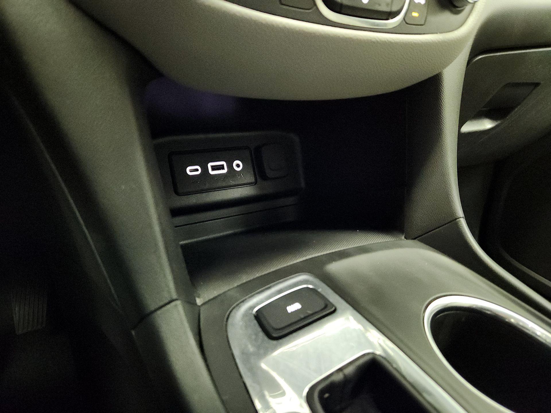 Thumbnail: 2021 Chevrolet Equinox - 18