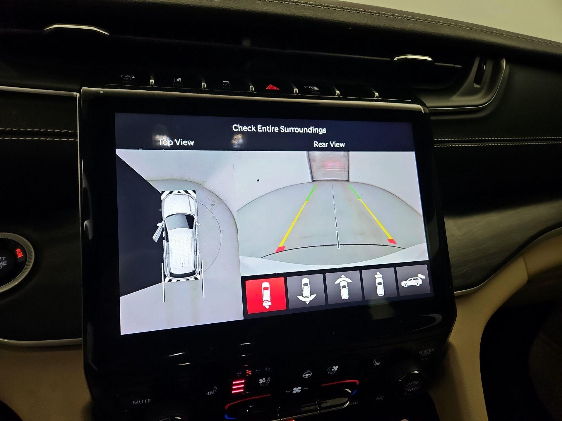 Thumbnail: 2023 Jeep Grand Cherokee - 15