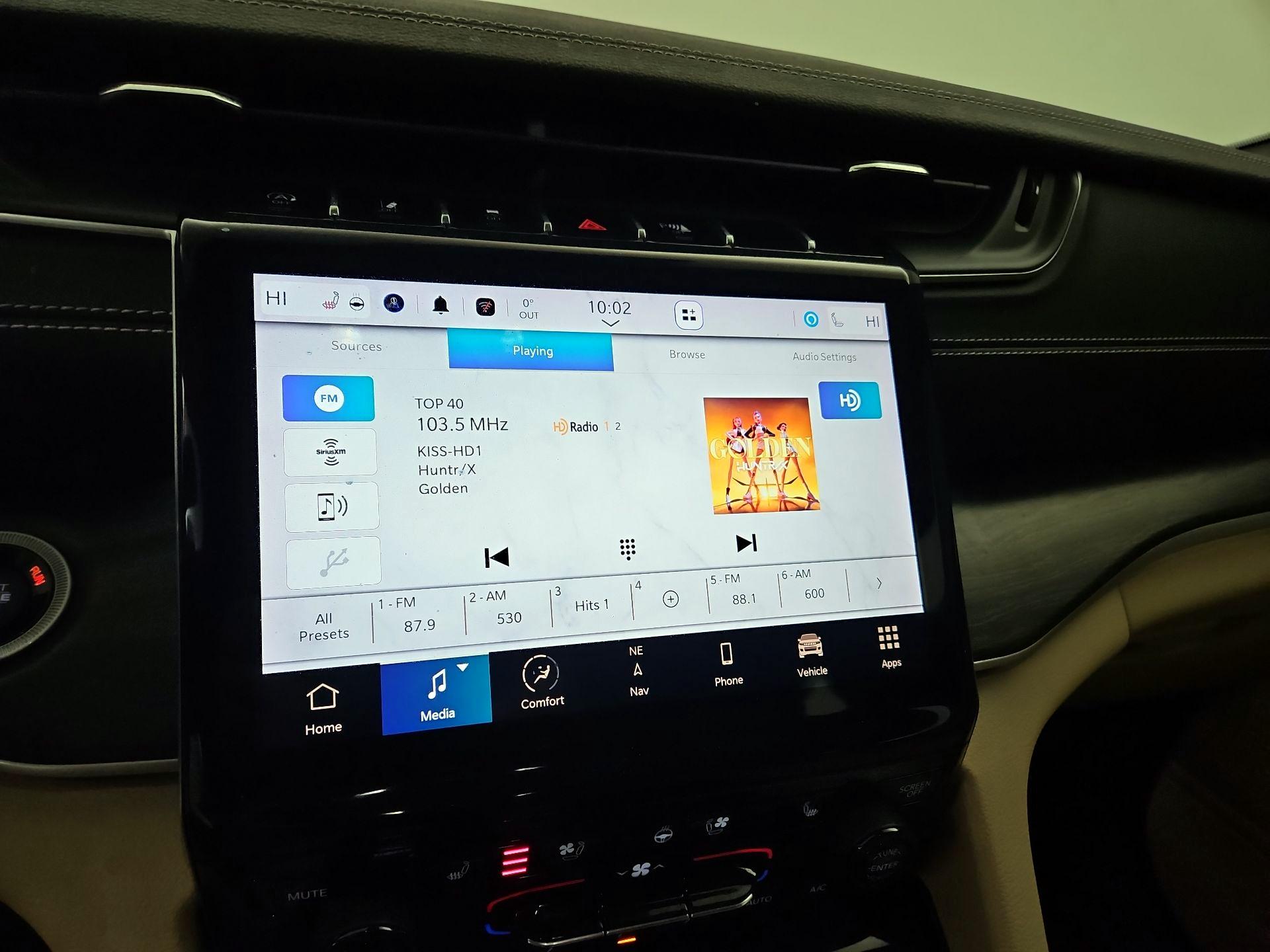 Thumbnail: 2023 Jeep Grand Cherokee - 16