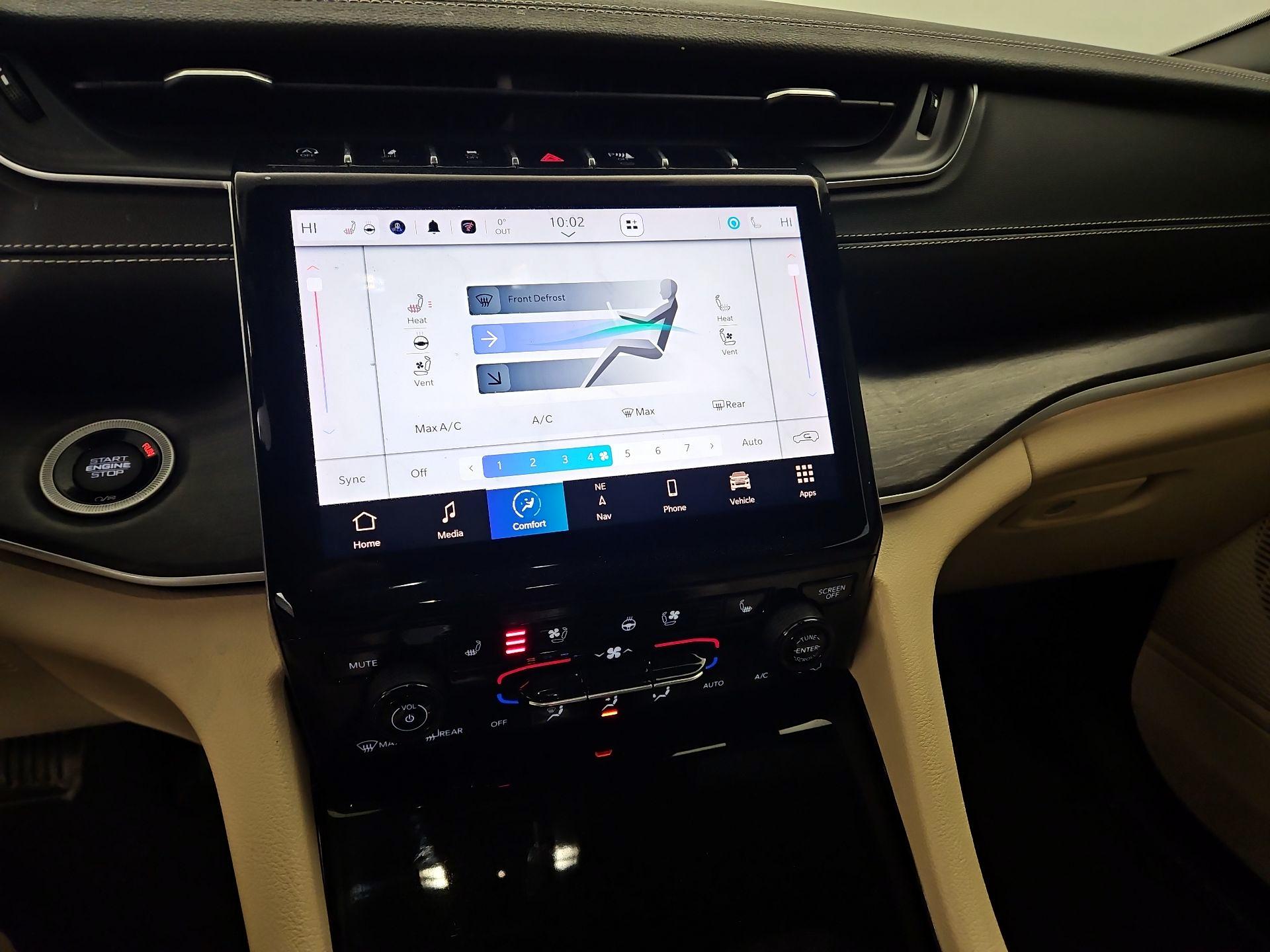 Thumbnail: 2023 Jeep Grand Cherokee - 17