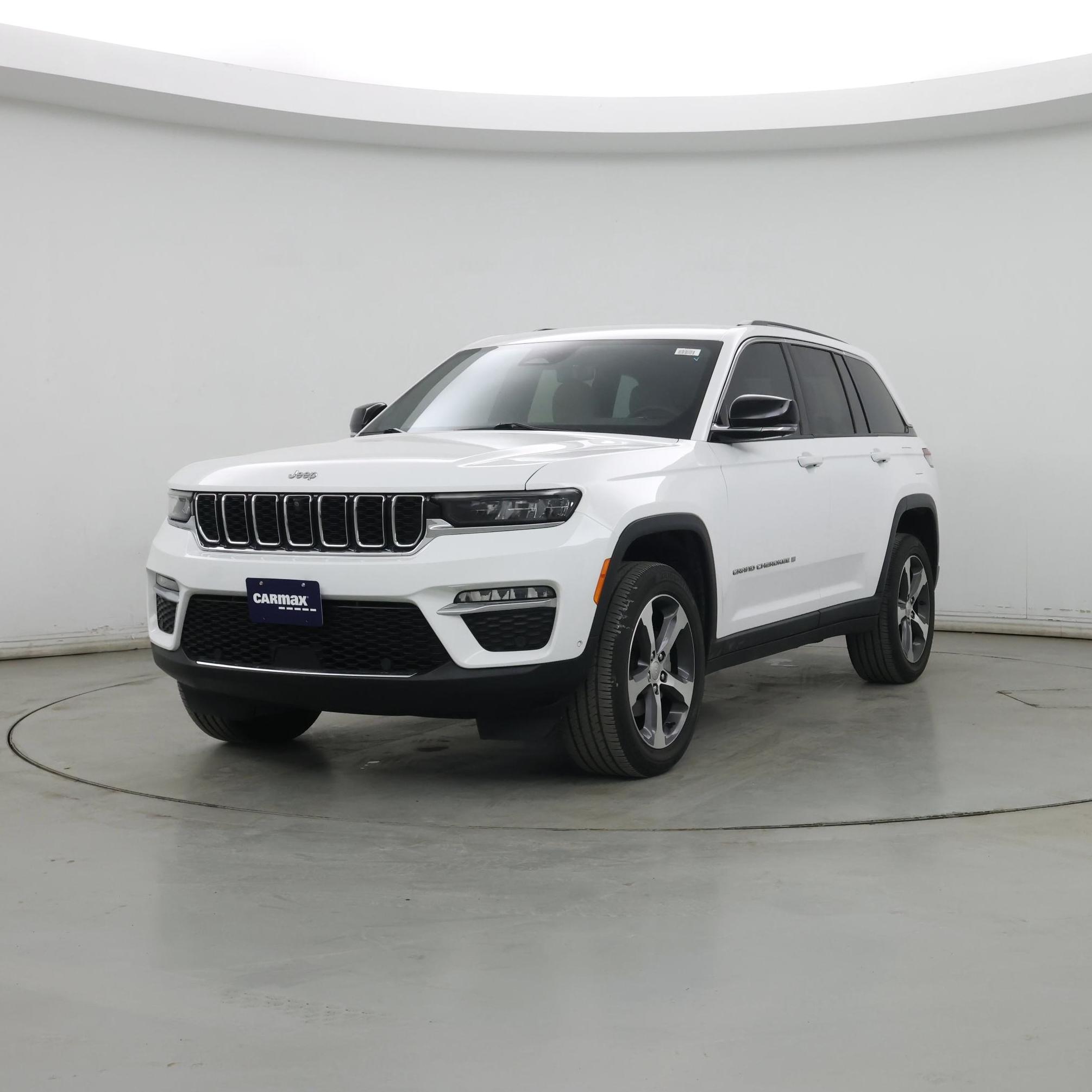 Thumbnail: 2023 Jeep Grand Cherokee - 4