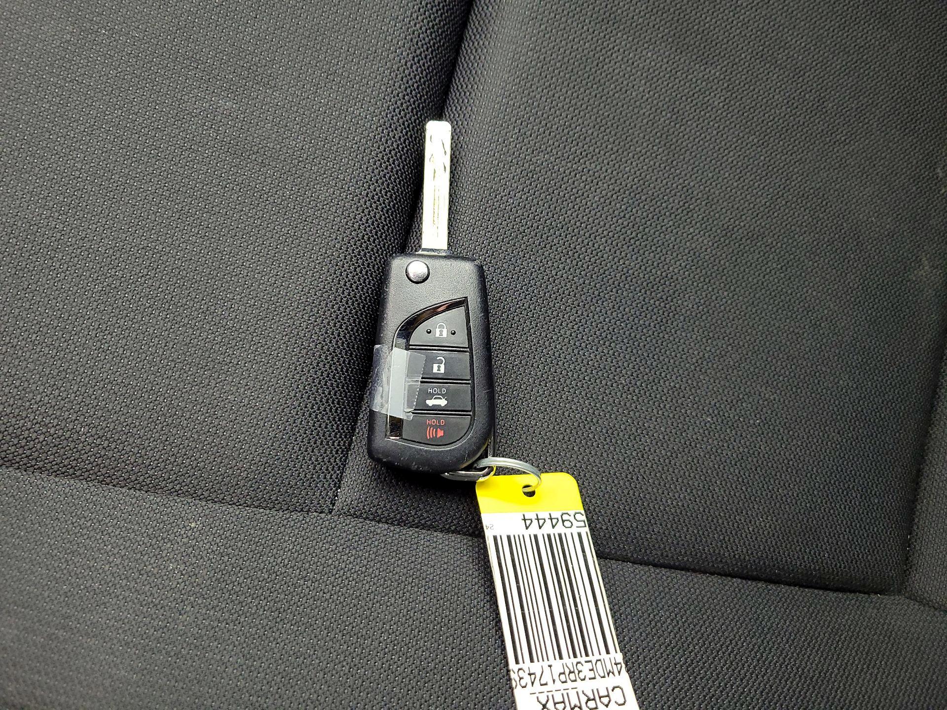 Thumbnail: 2024 Toyota Corolla - 18