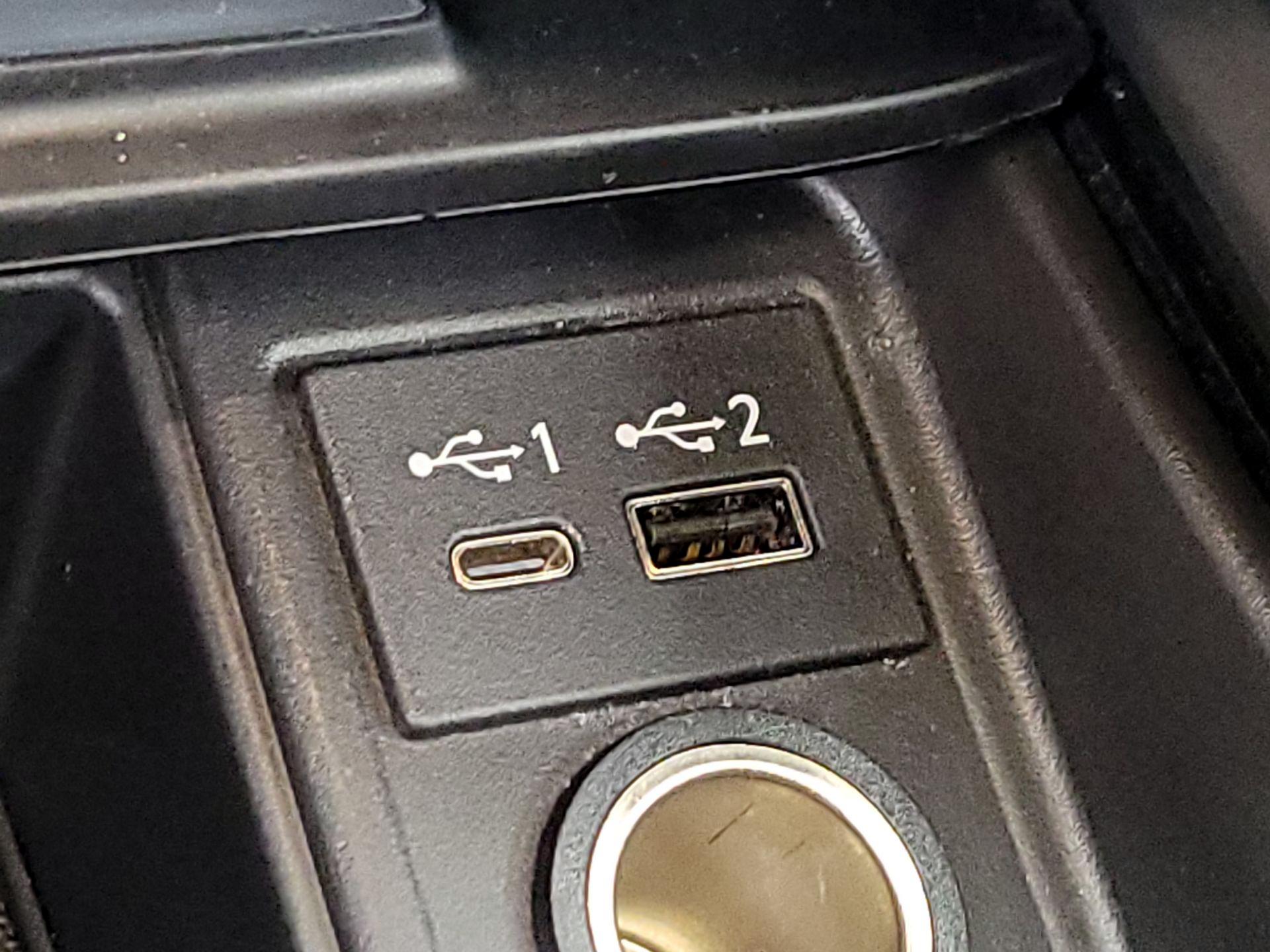 Thumbnail: 2023 INFINITI QX55 - 18