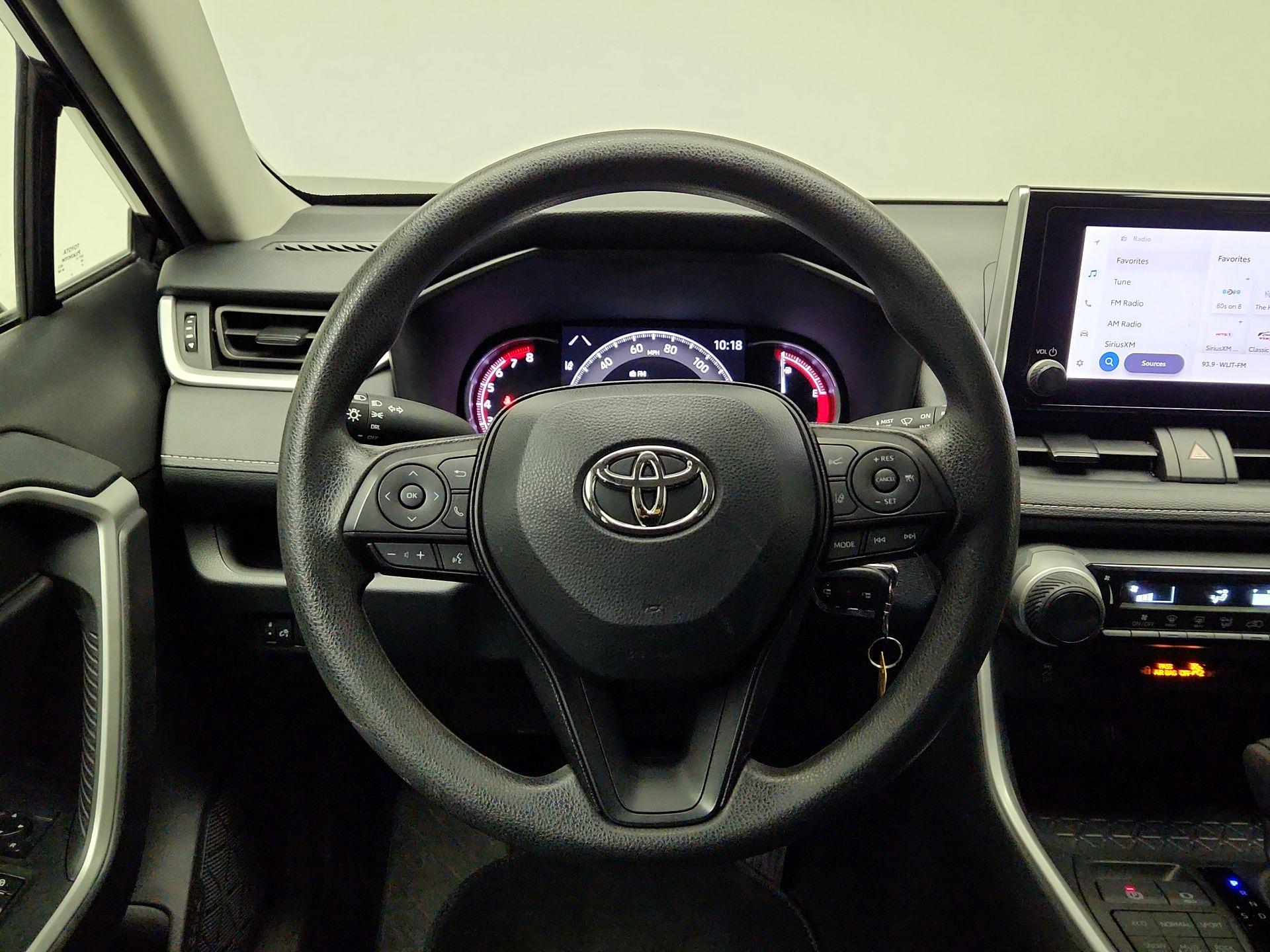 Thumbnail: 2024 Toyota RAV4 - 10