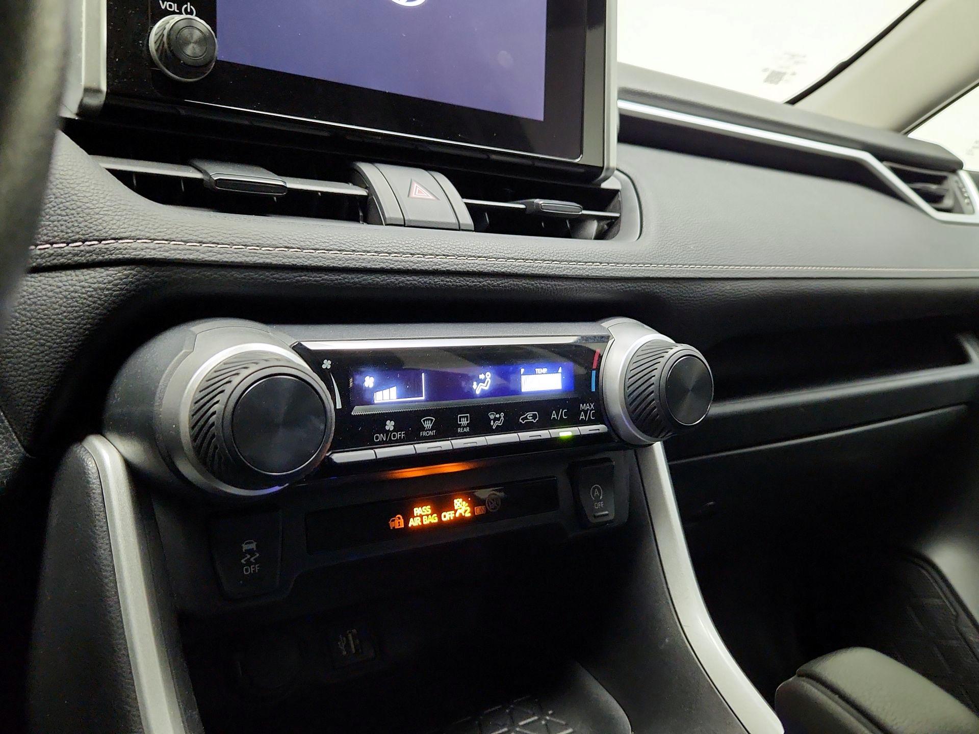 Thumbnail: 2024 Toyota RAV4 - 16