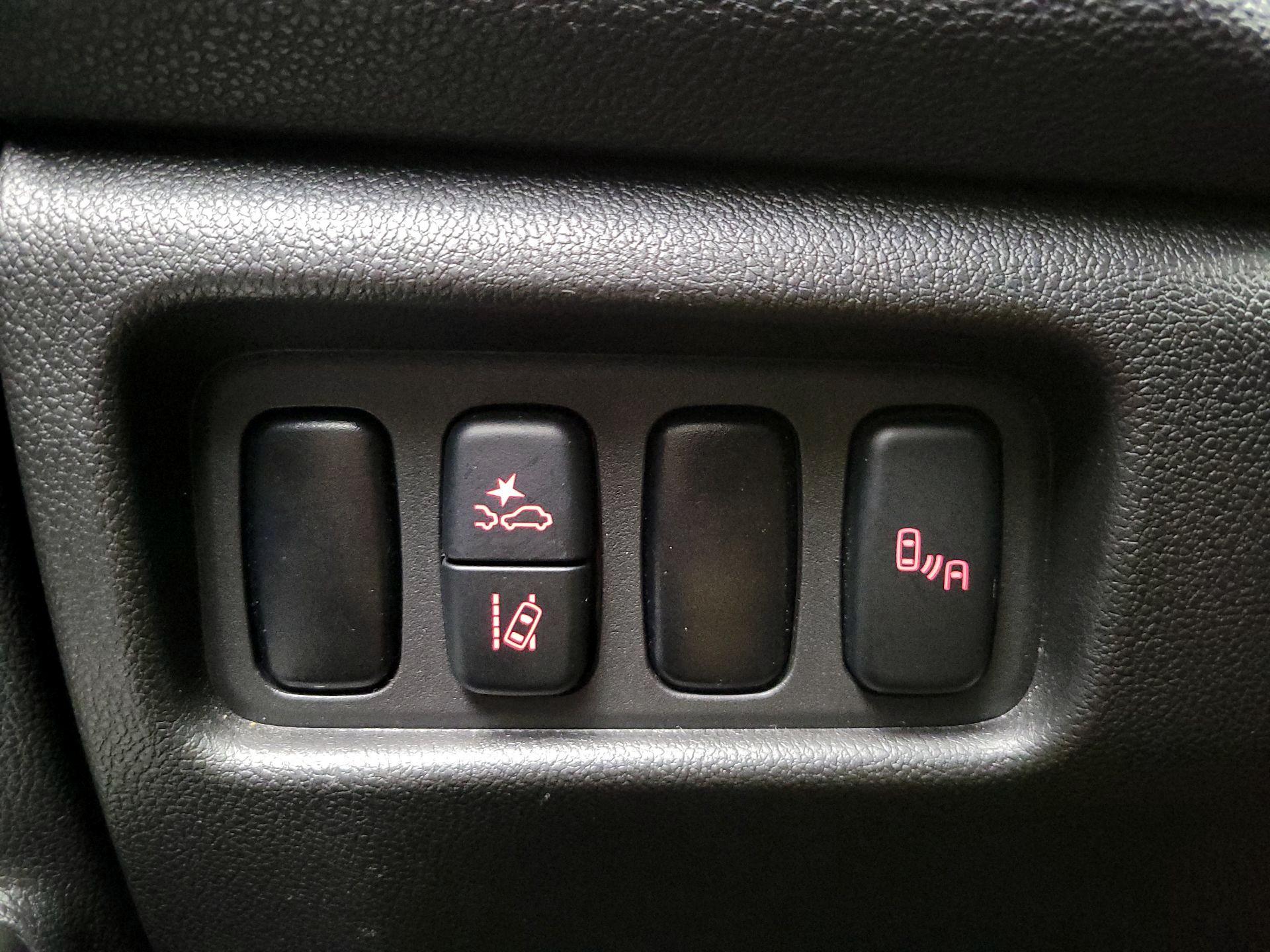 Thumbnail: 2024 Mitsubishi Outlander Sport - 13