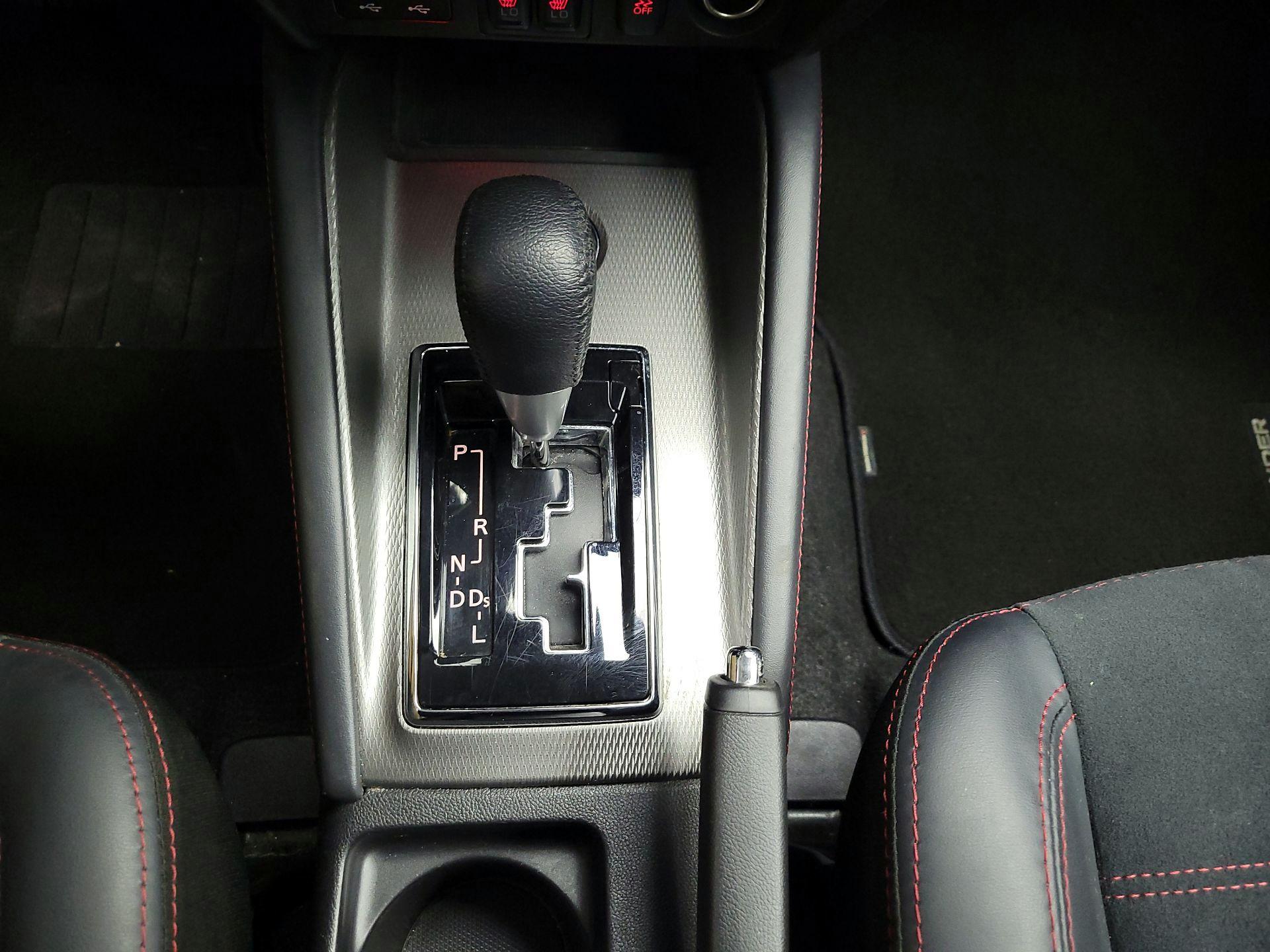 Thumbnail: 2024 Mitsubishi Outlander Sport - 17