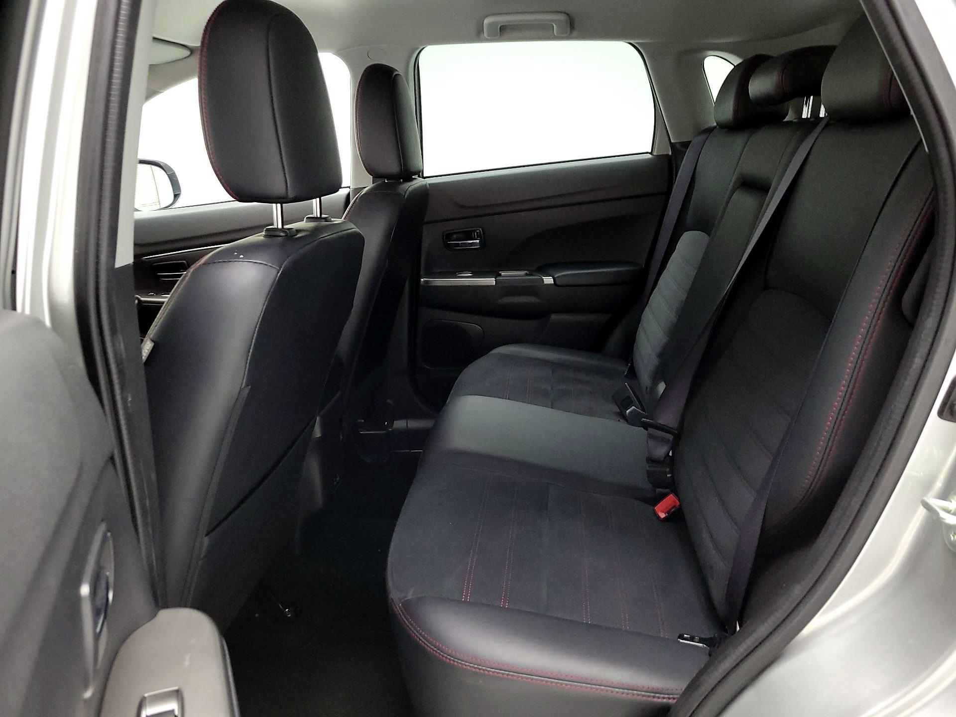 Thumbnail: 2024 Mitsubishi Outlander Sport - 19