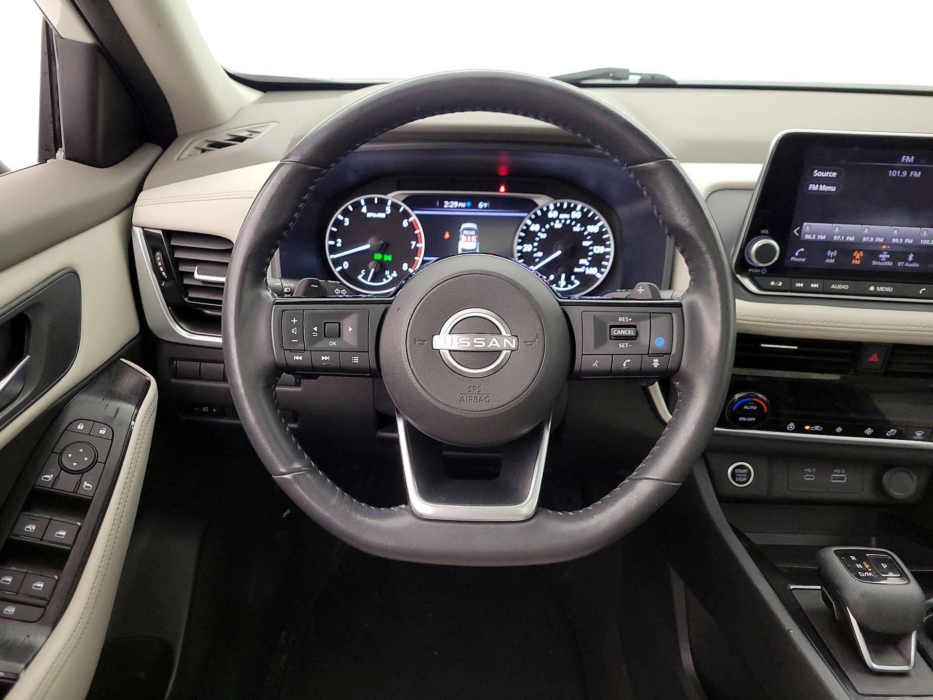 Thumbnail: 2023 Nissan Rogue - 10