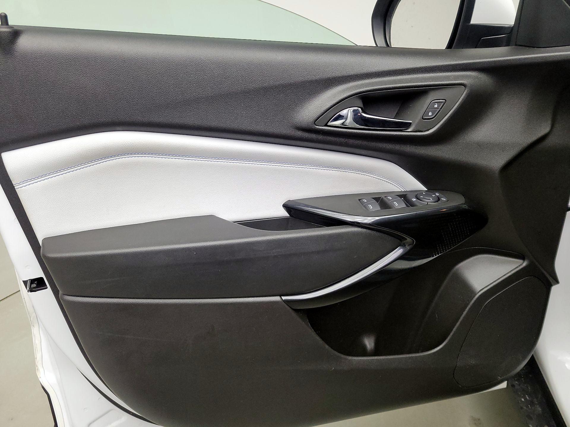 Thumbnail: 2025 Chevrolet Trax - 12