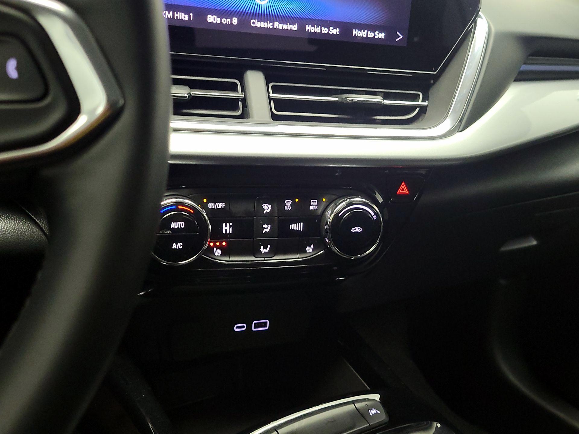 Thumbnail: 2025 Chevrolet Trax - 16