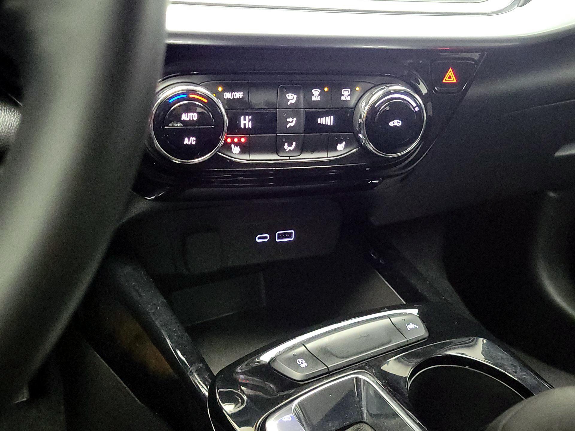 Thumbnail: 2025 Chevrolet Trax - 18