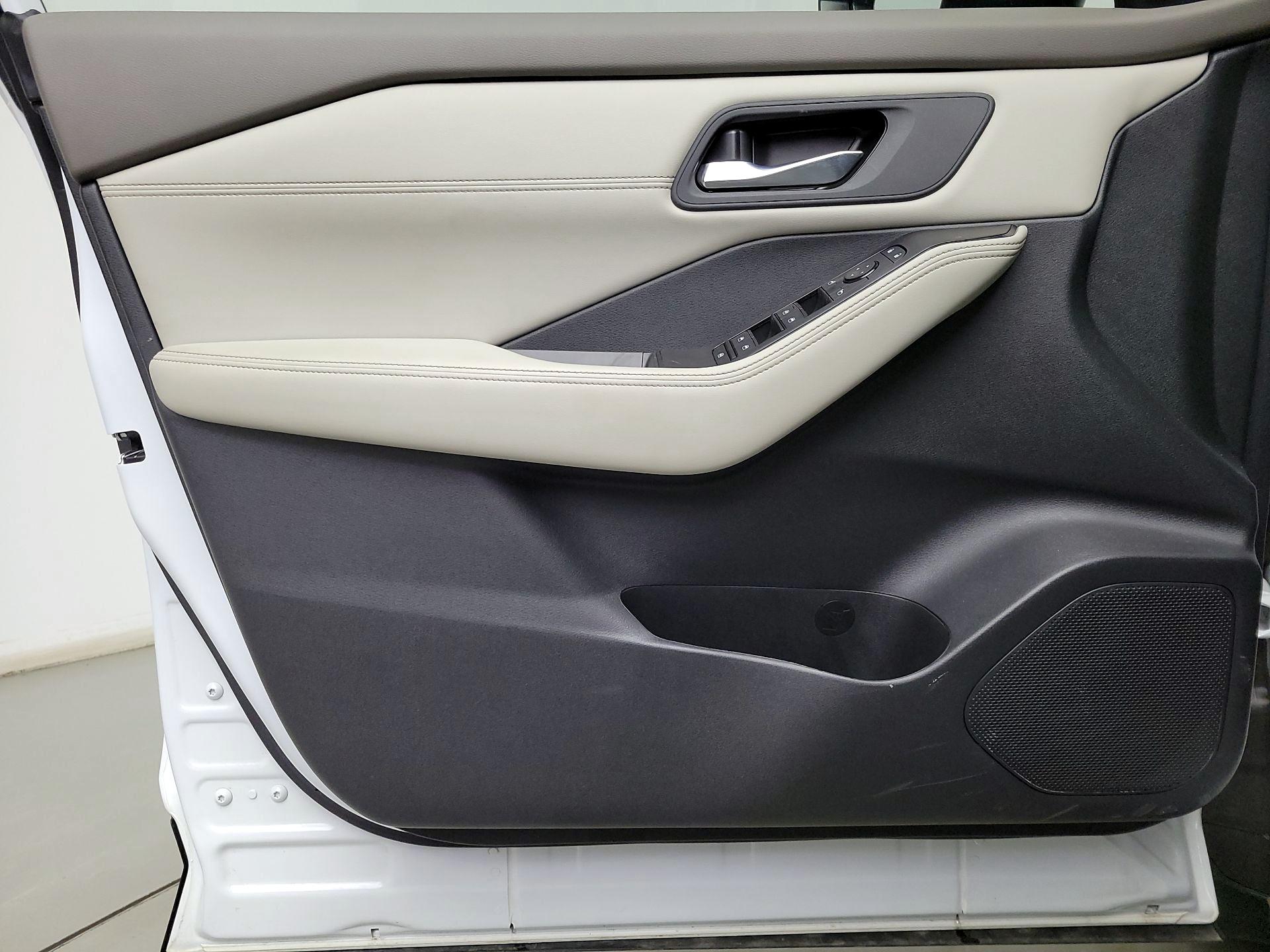 Thumbnail: 2024 Nissan Rogue - 12