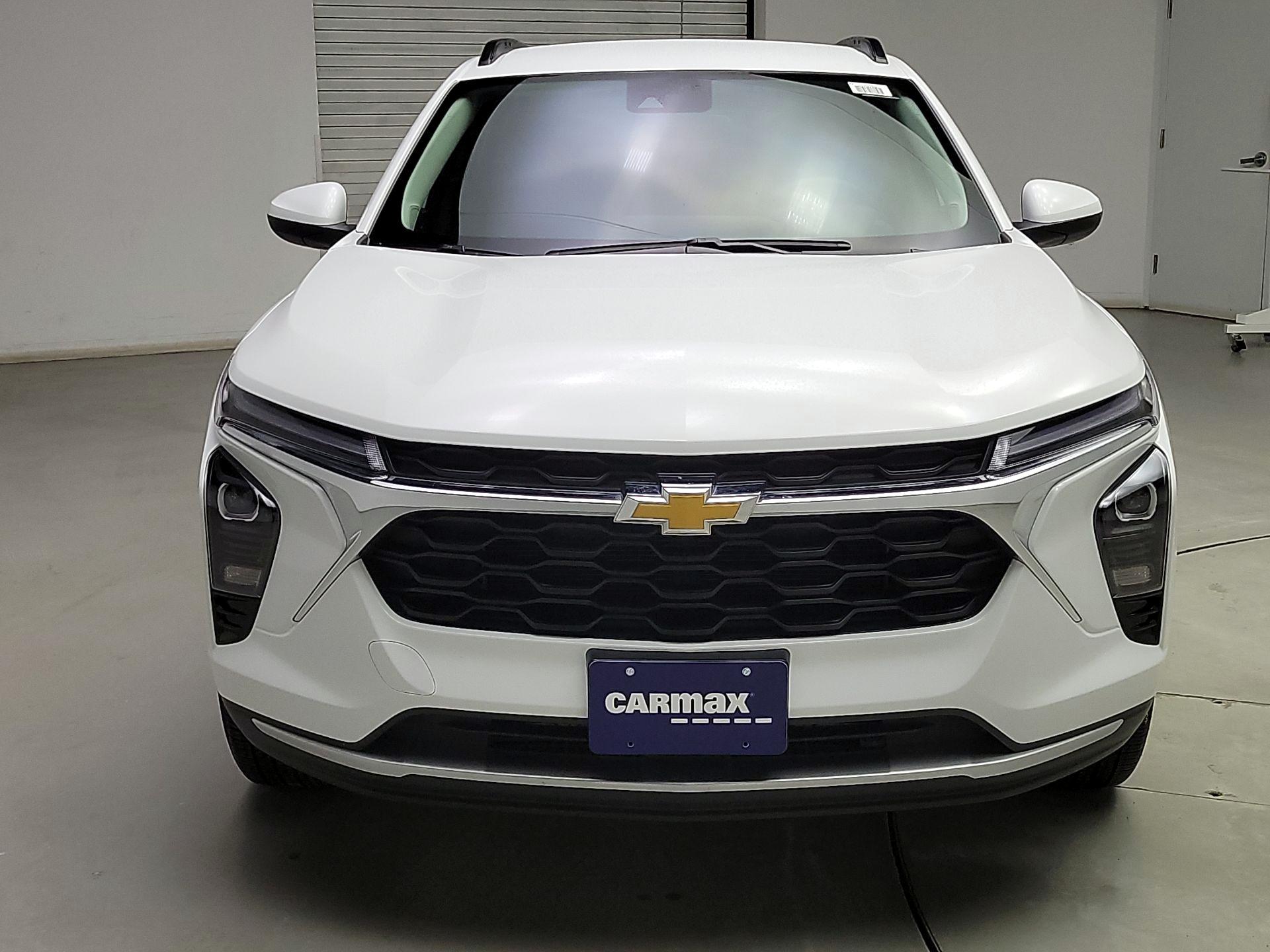 Thumbnail: 2025 Chevrolet Trax - 2