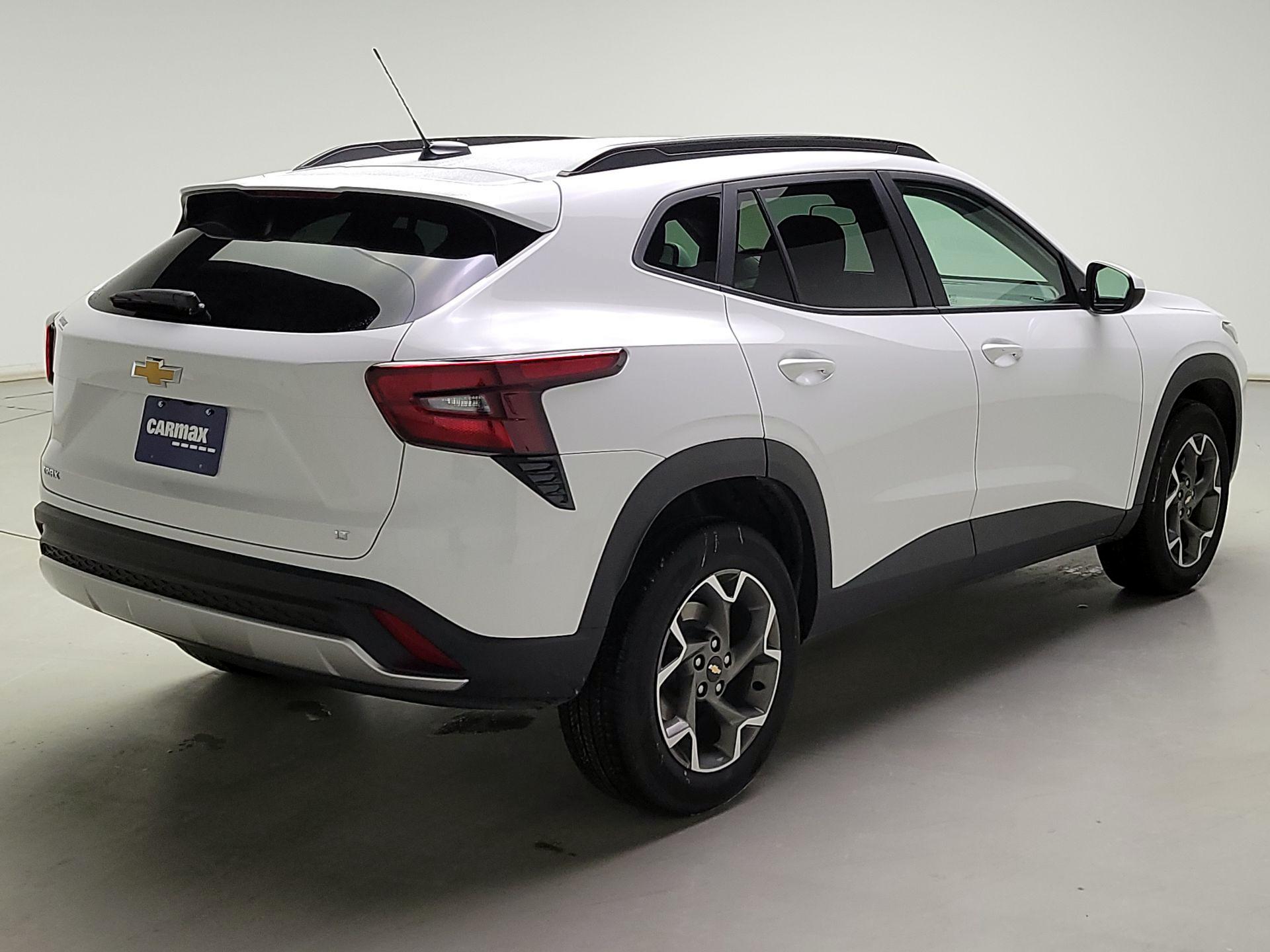 Thumbnail: 2025 Chevrolet Trax - 5