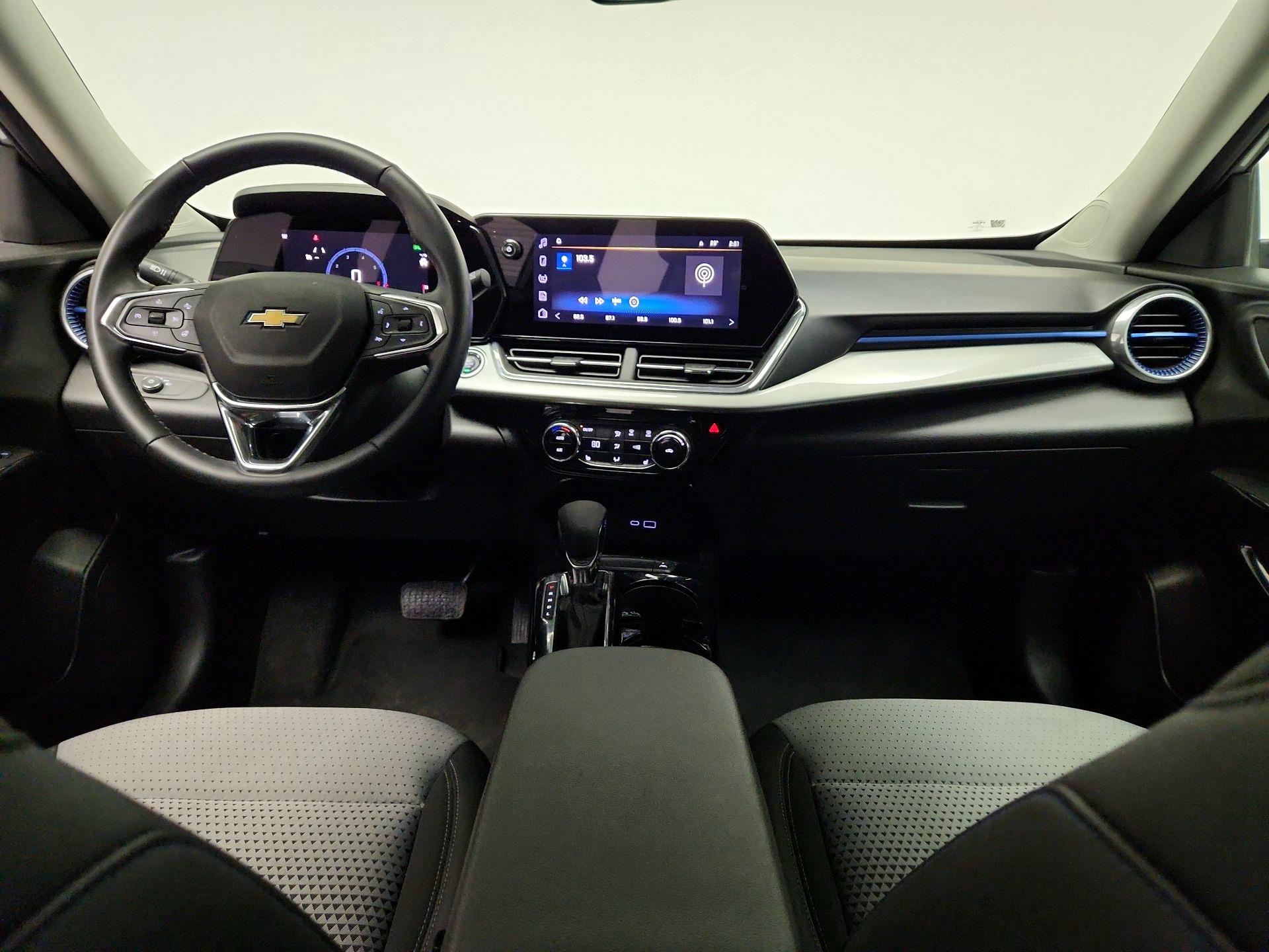 Thumbnail: 2025 Chevrolet Trax - 9