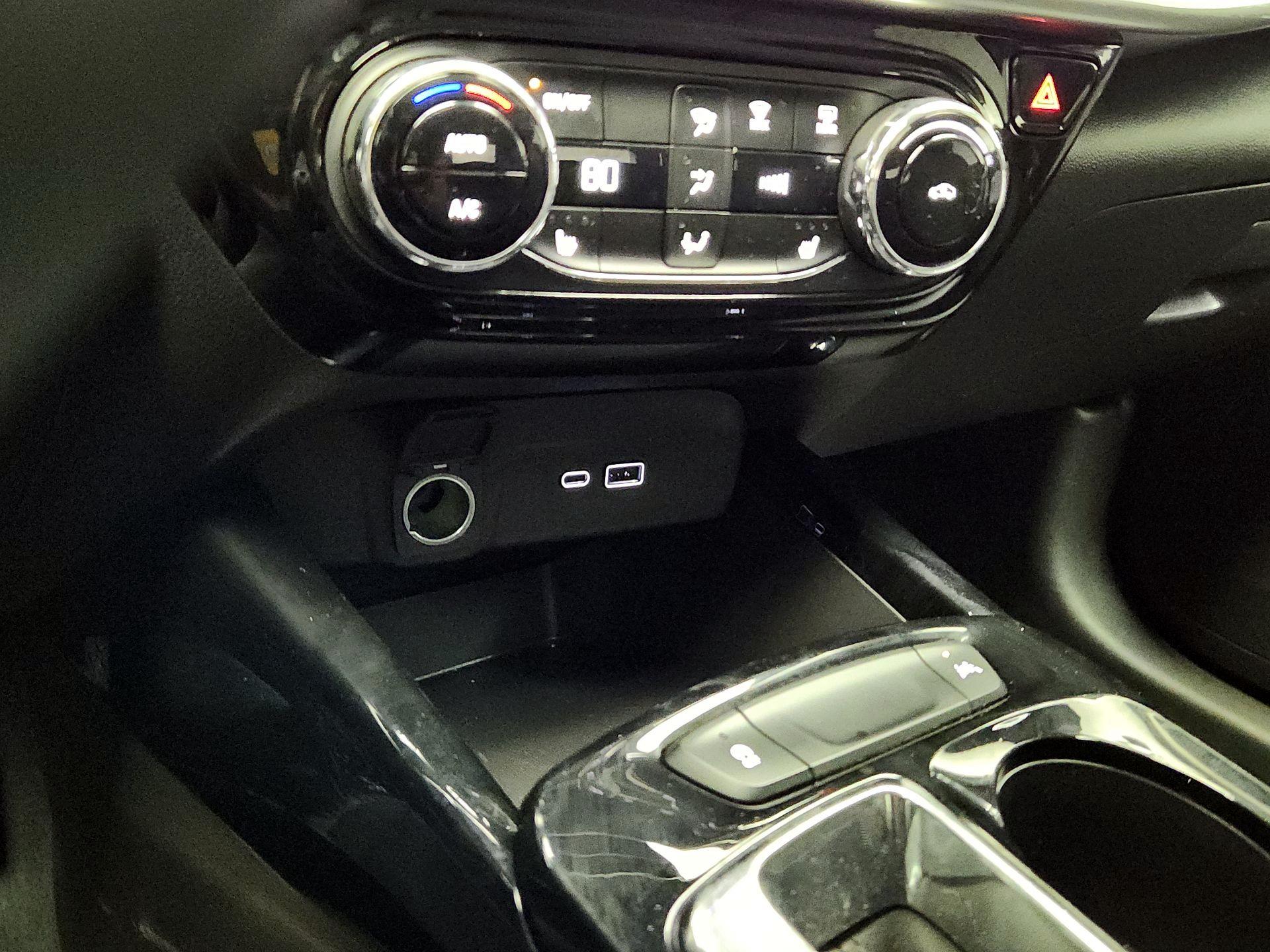 Thumbnail: 2025 Chevrolet Trax - 18