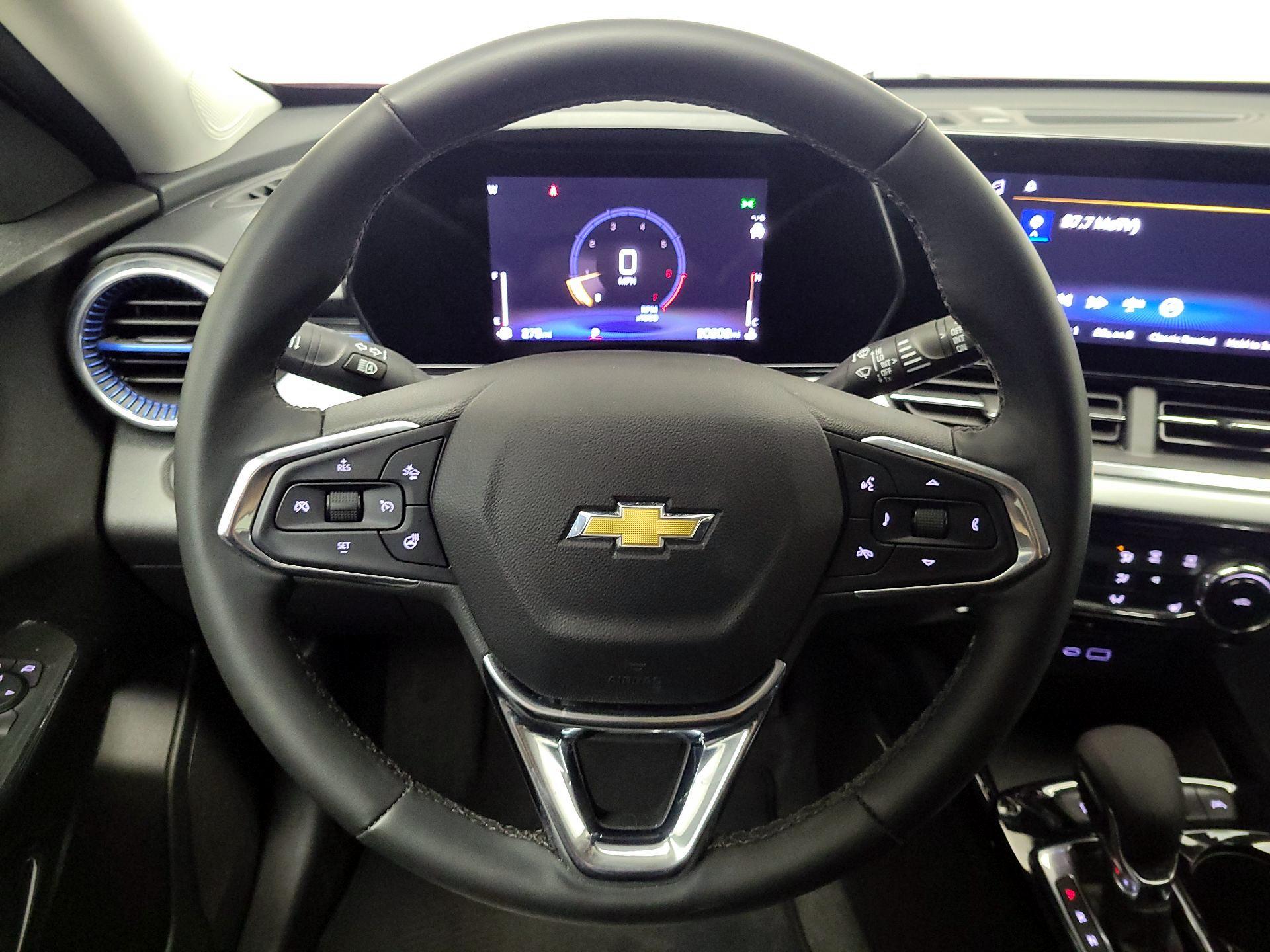 Thumbnail: 2025 Chevrolet Trax - 10