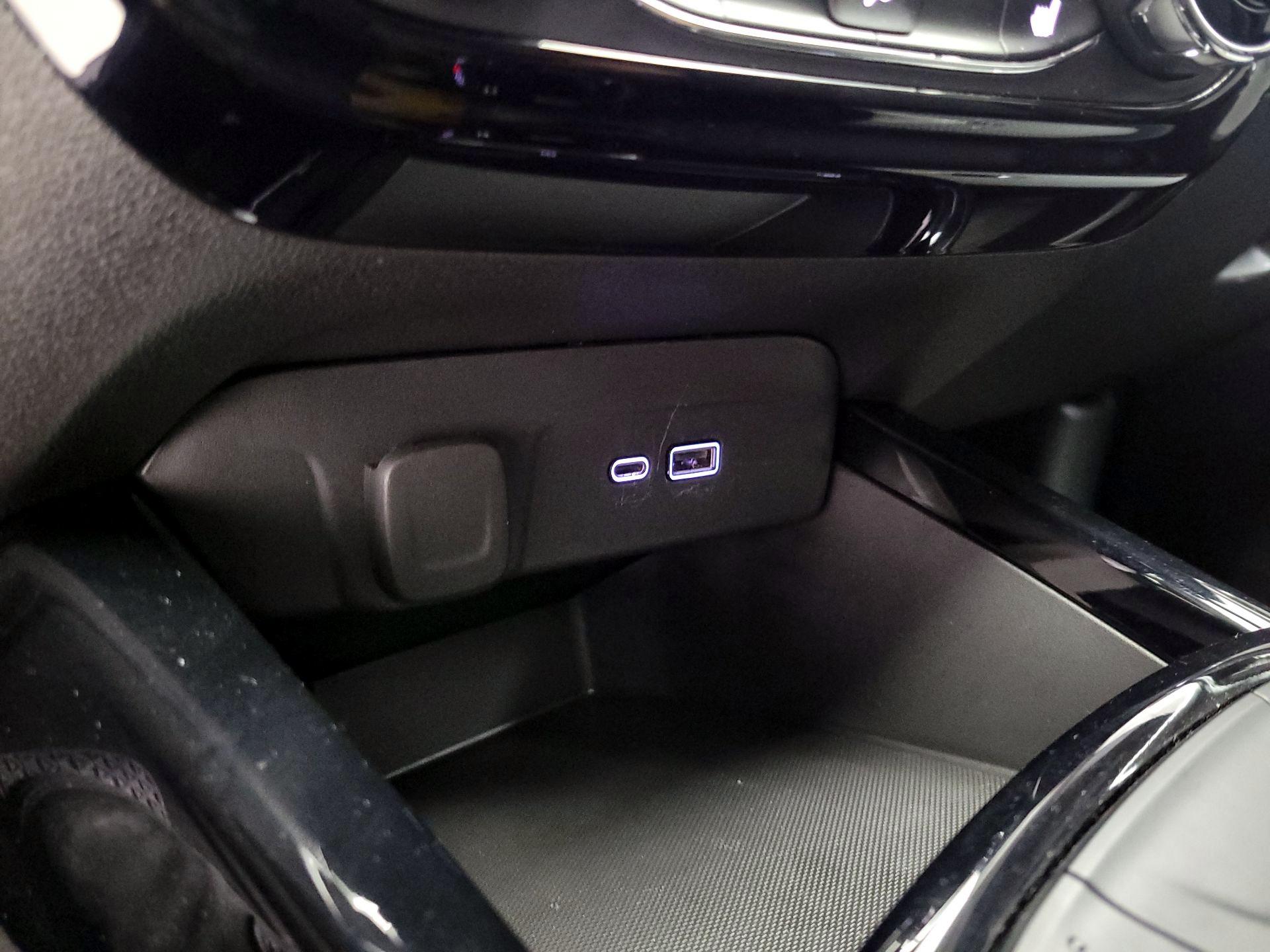 Thumbnail: 2025 Chevrolet Trax - 18