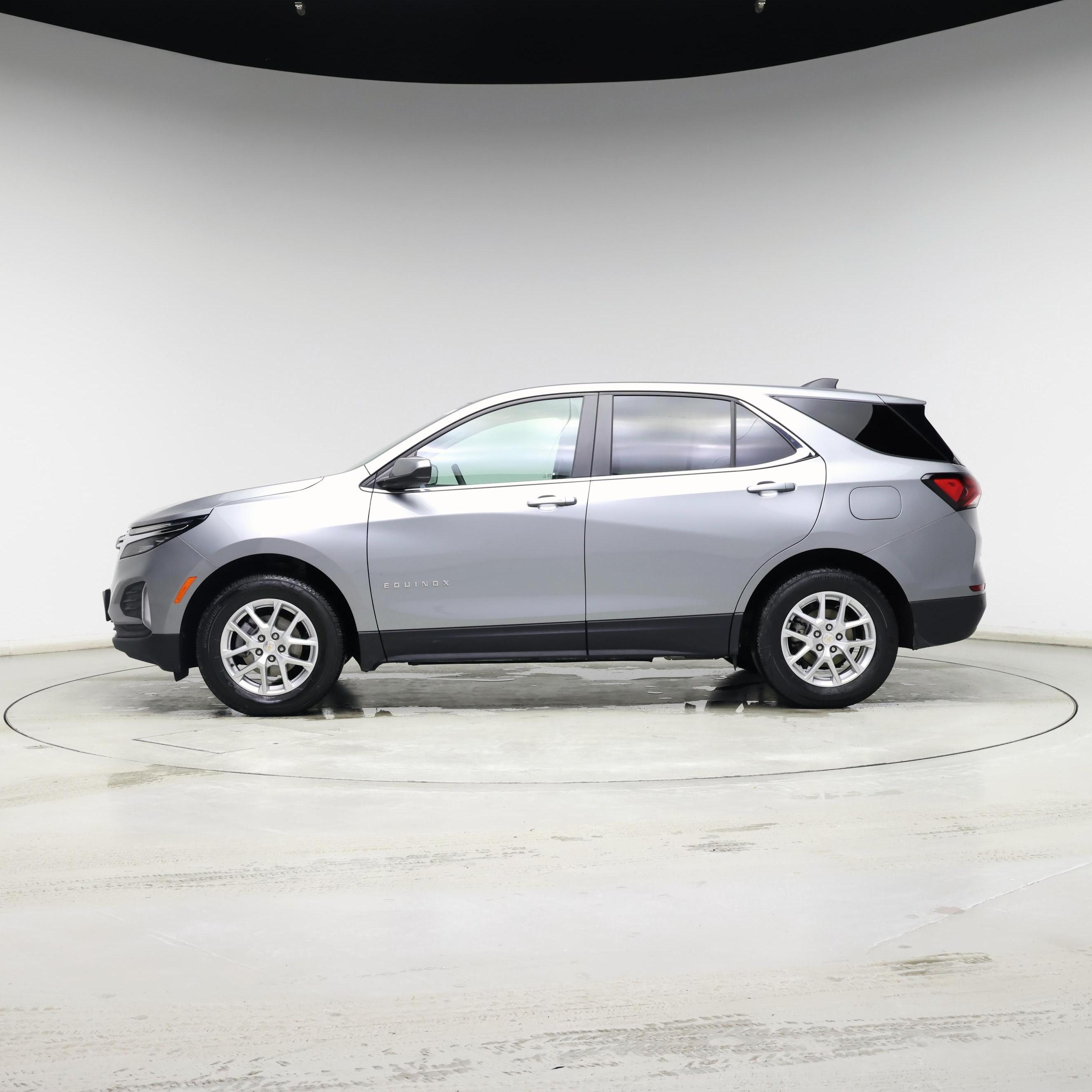 Thumbnail: 2024 Chevrolet Equinox - 3