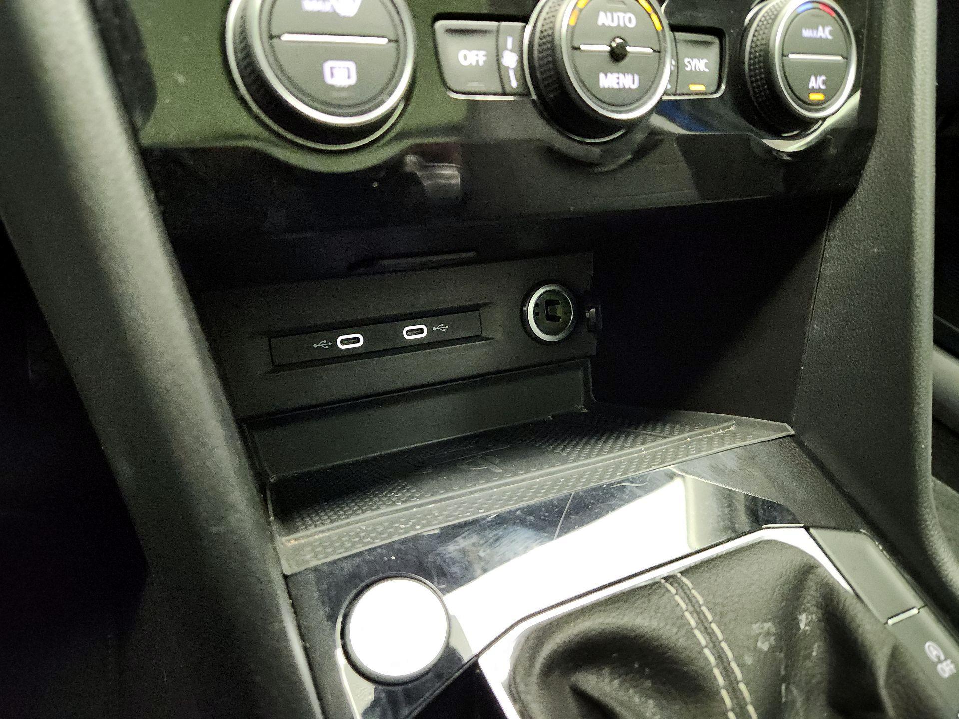 Thumbnail: 2024 Volkswagen Taos - 18