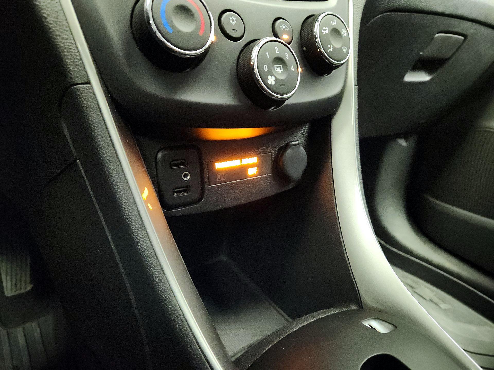 Thumbnail: 2020 Chevrolet Trax - 18