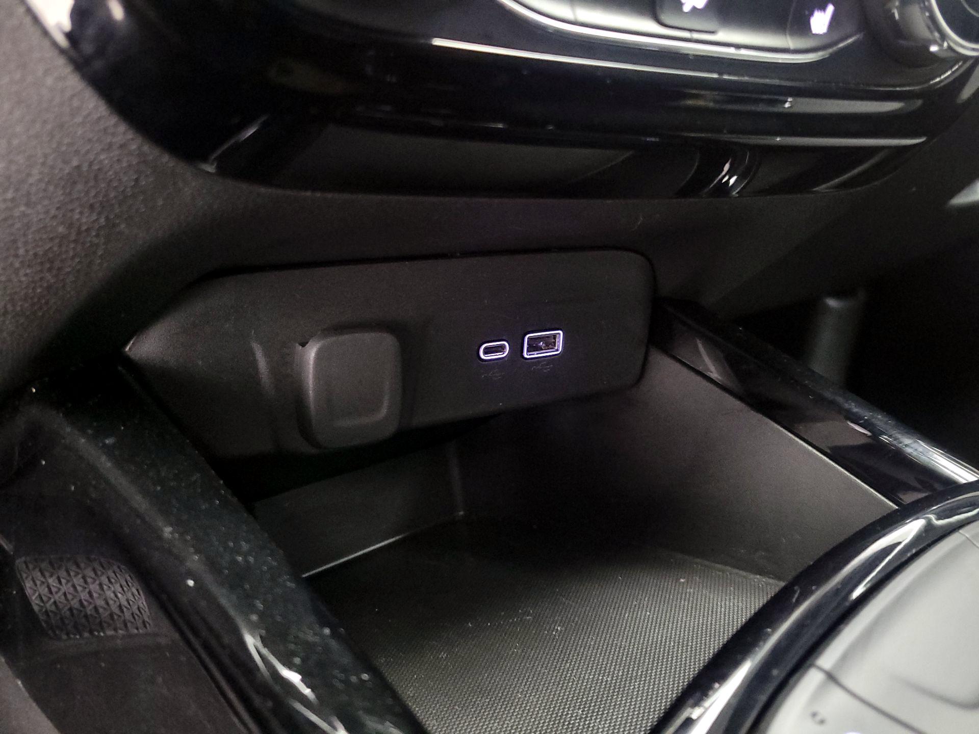 Thumbnail: 2025 Chevrolet Trax - 18