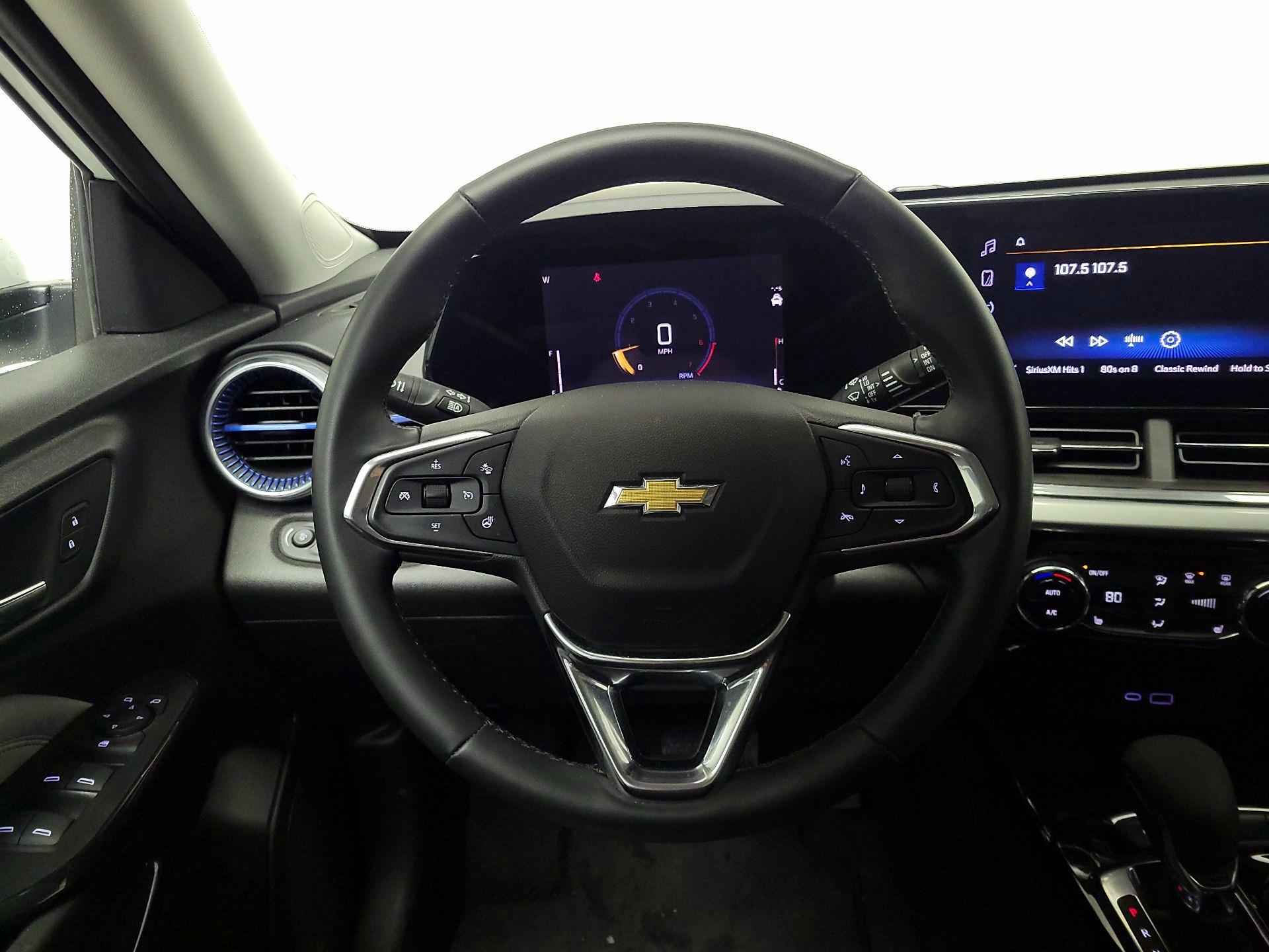 Thumbnail: 2025 Chevrolet Trax - 10