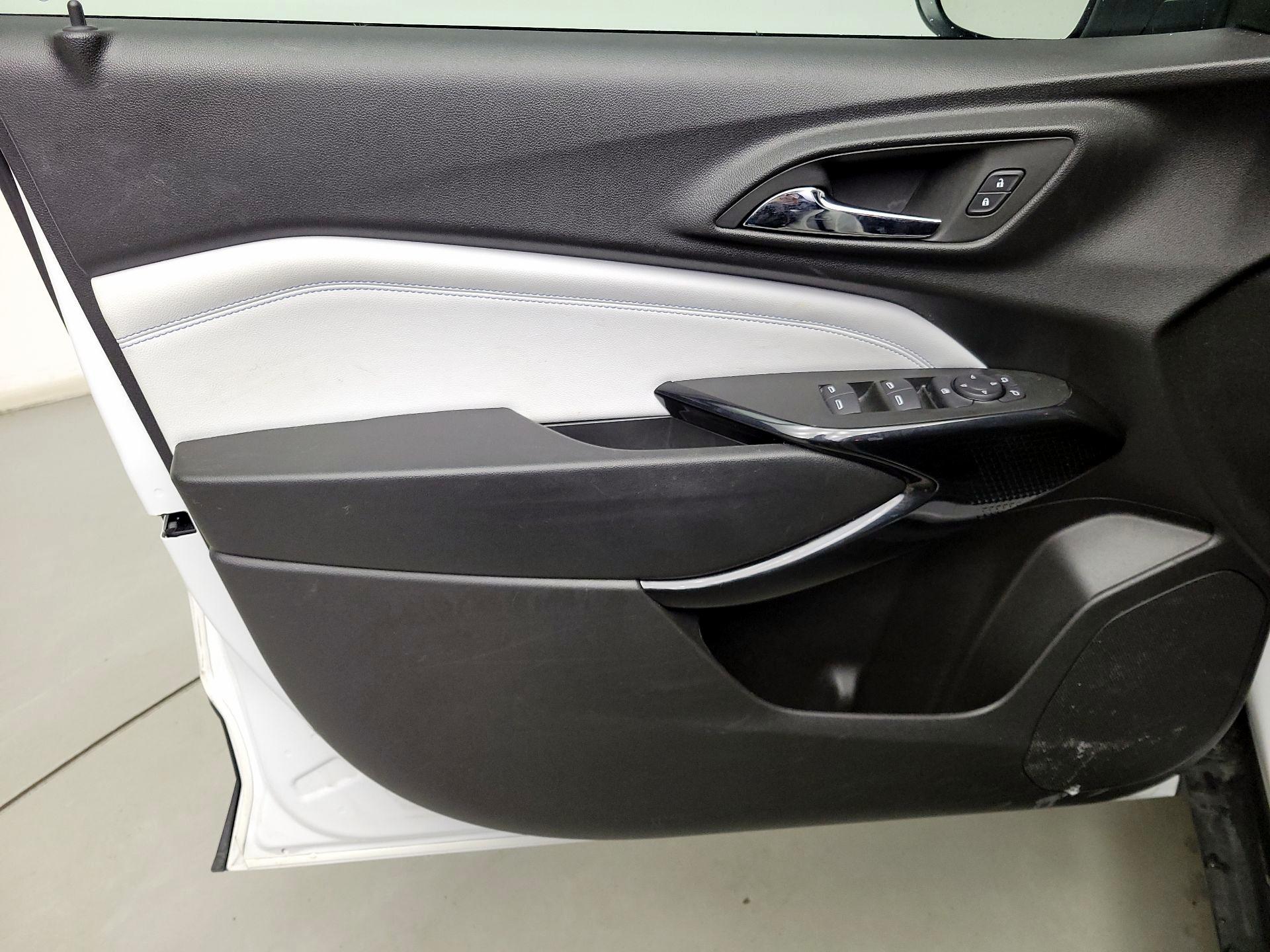 Thumbnail: 2025 Chevrolet Trax - 12