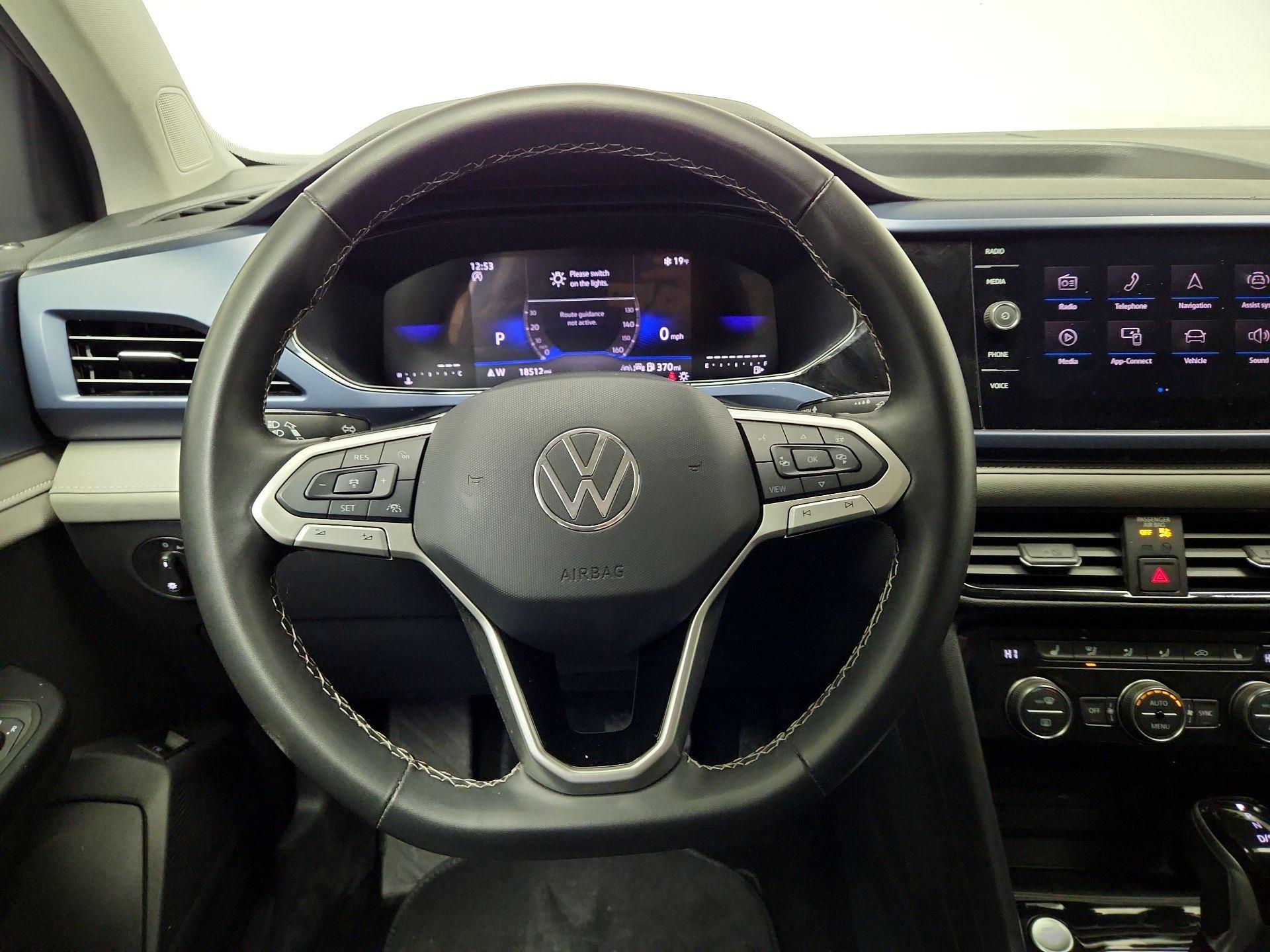 Thumbnail: 2024 Volkswagen Taos - 10