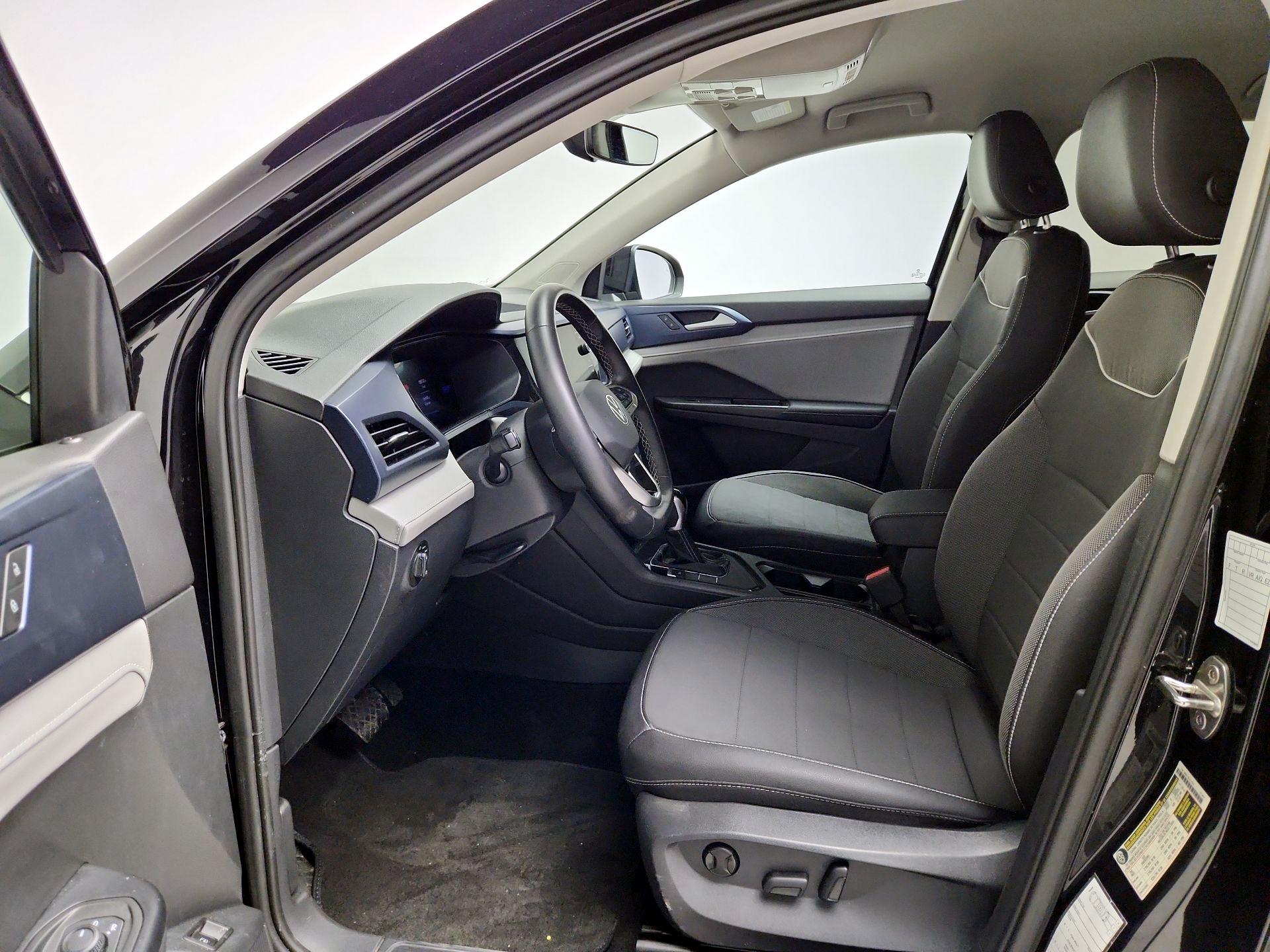 Thumbnail: 2024 Volkswagen Taos - 11