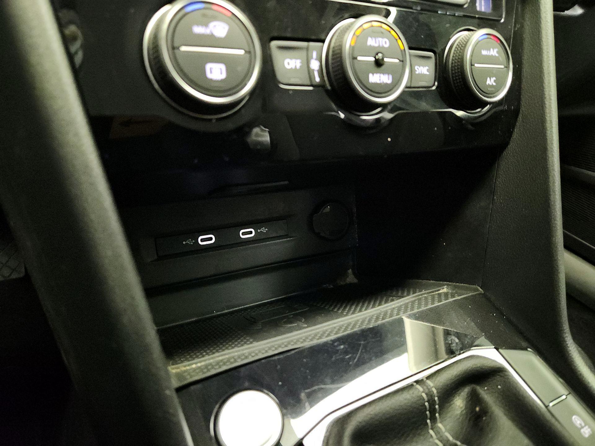 Thumbnail: 2024 Volkswagen Taos - 18