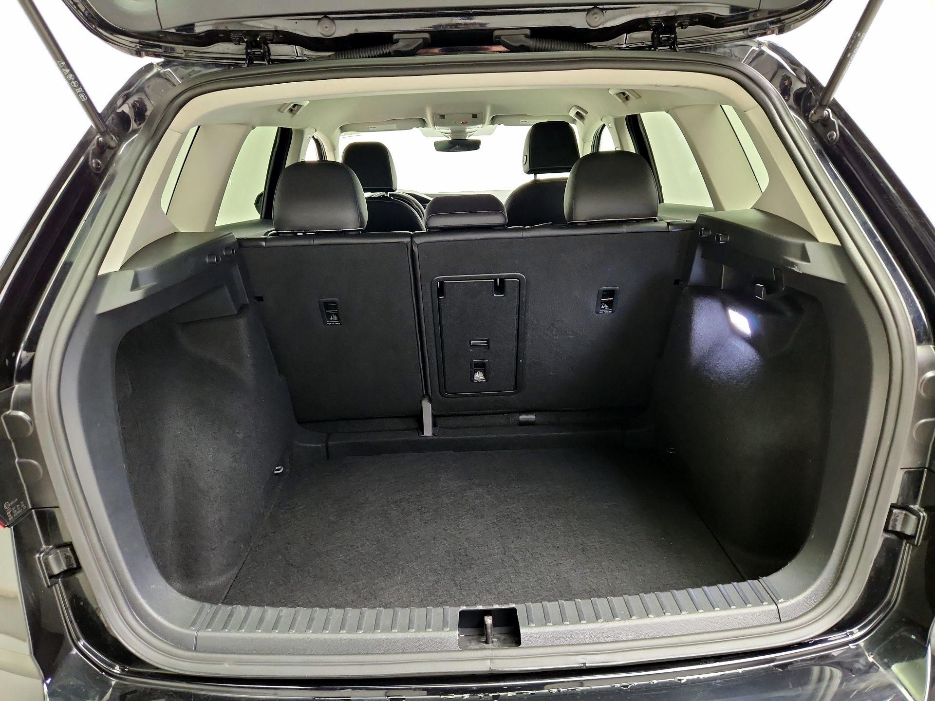 Thumbnail: 2024 Volkswagen Taos - 20