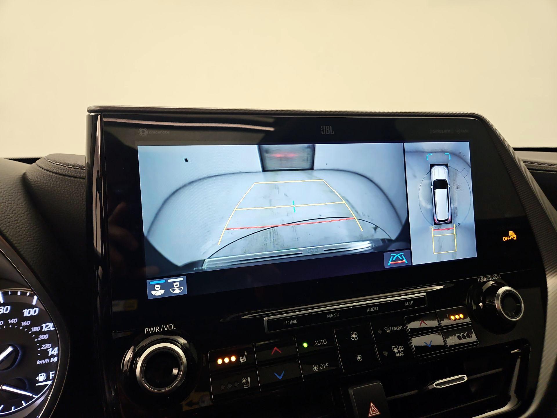 Thumbnail: 2022 Toyota Highlander - 15