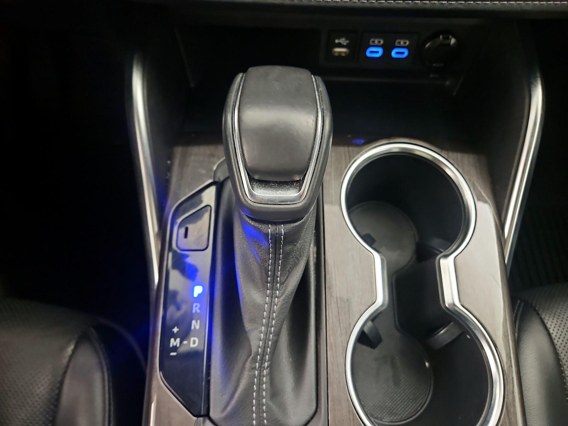 Thumbnail: 2022 Toyota Highlander - 18