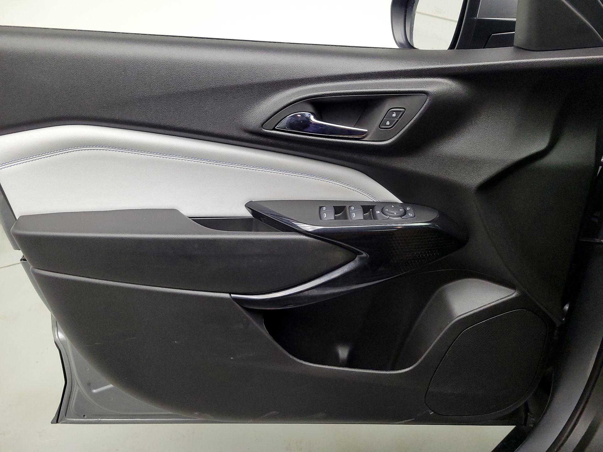 Thumbnail: 2025 Chevrolet Trax - 12