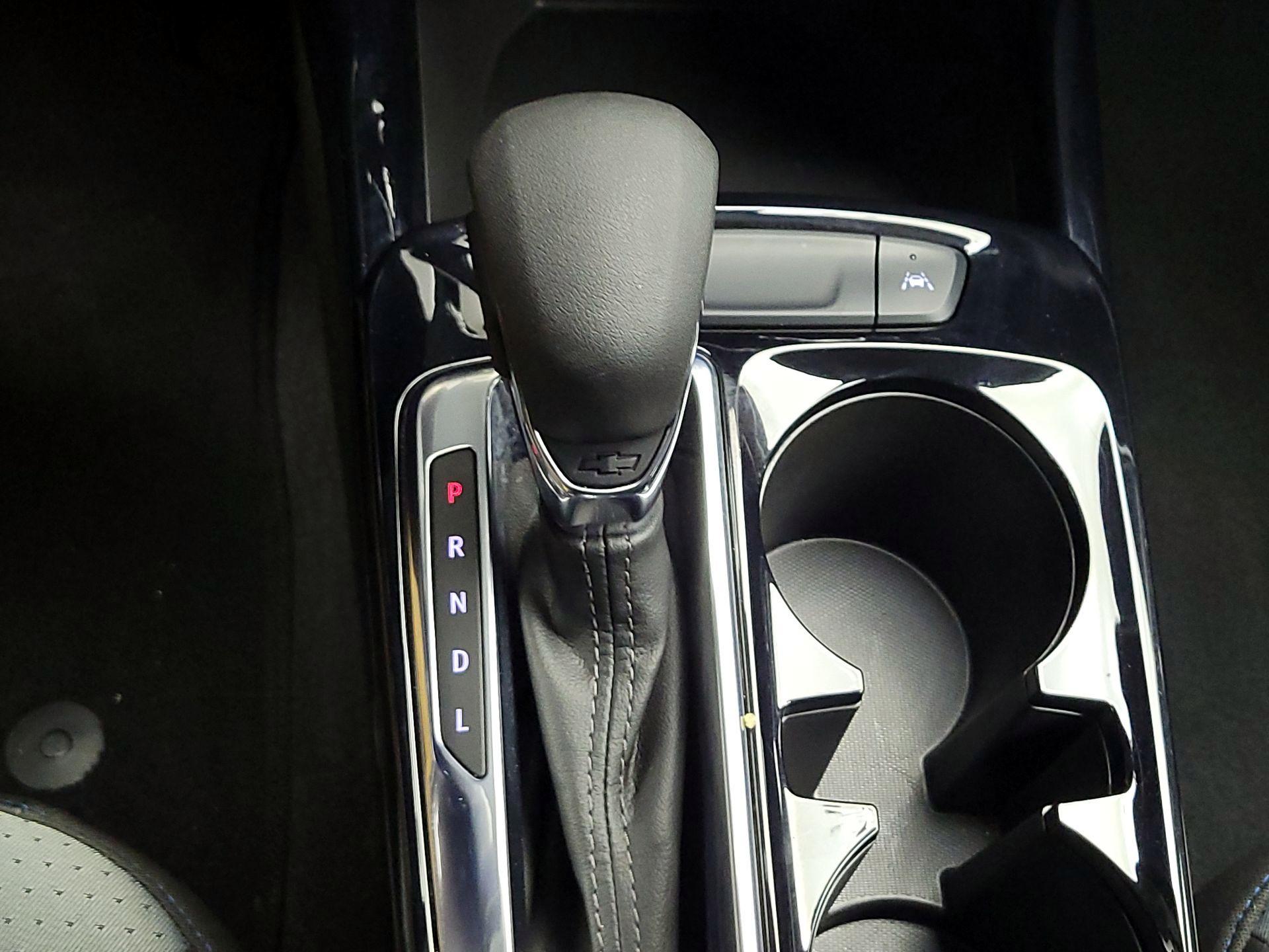 Thumbnail: 2025 Chevrolet Trax - 17