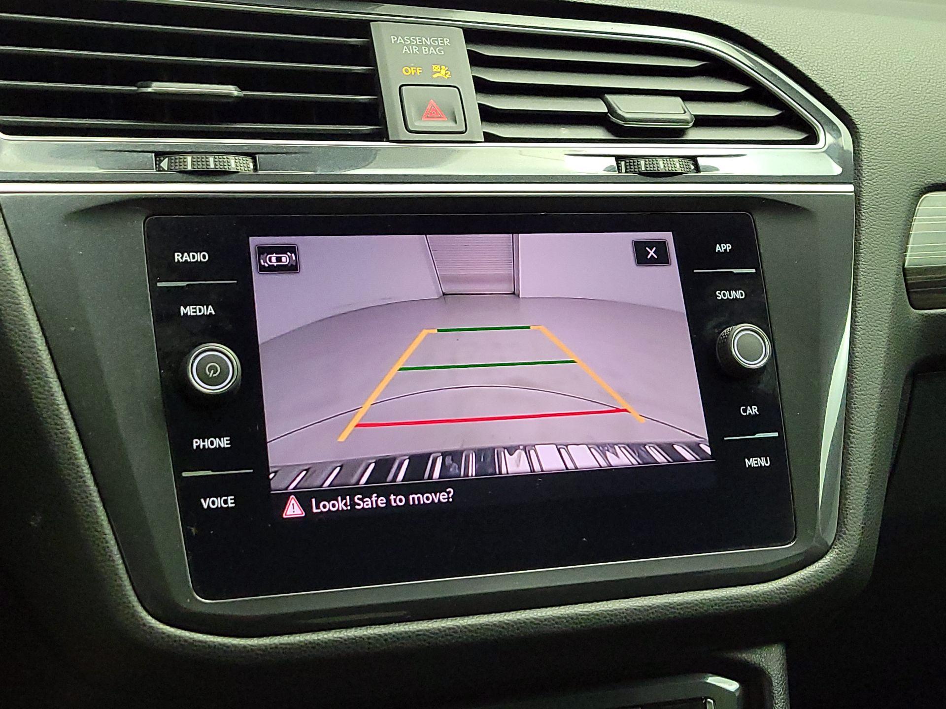 Thumbnail: 2024 Volkswagen Tiguan - 14