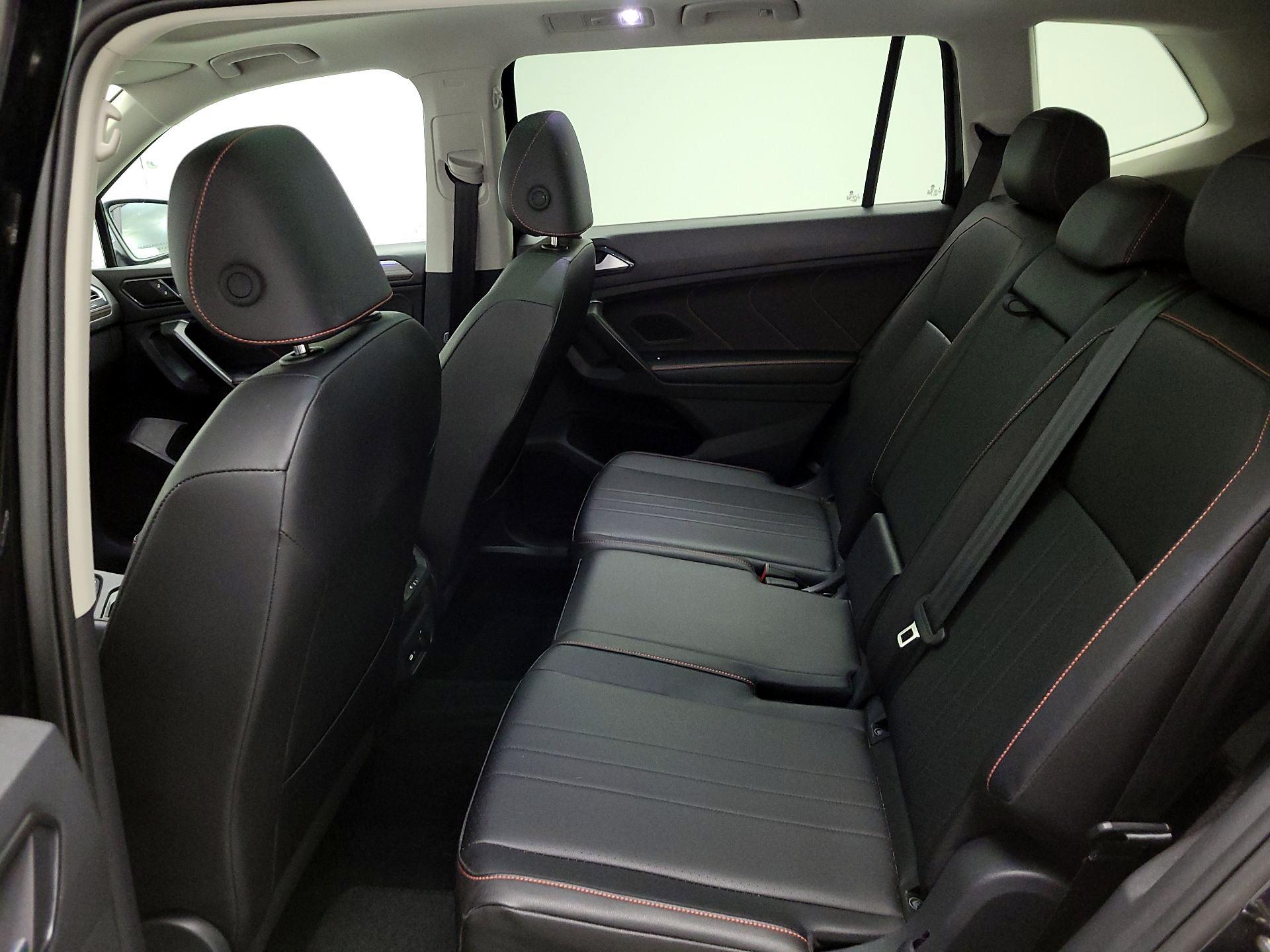 Thumbnail: 2024 Volkswagen Tiguan - 20