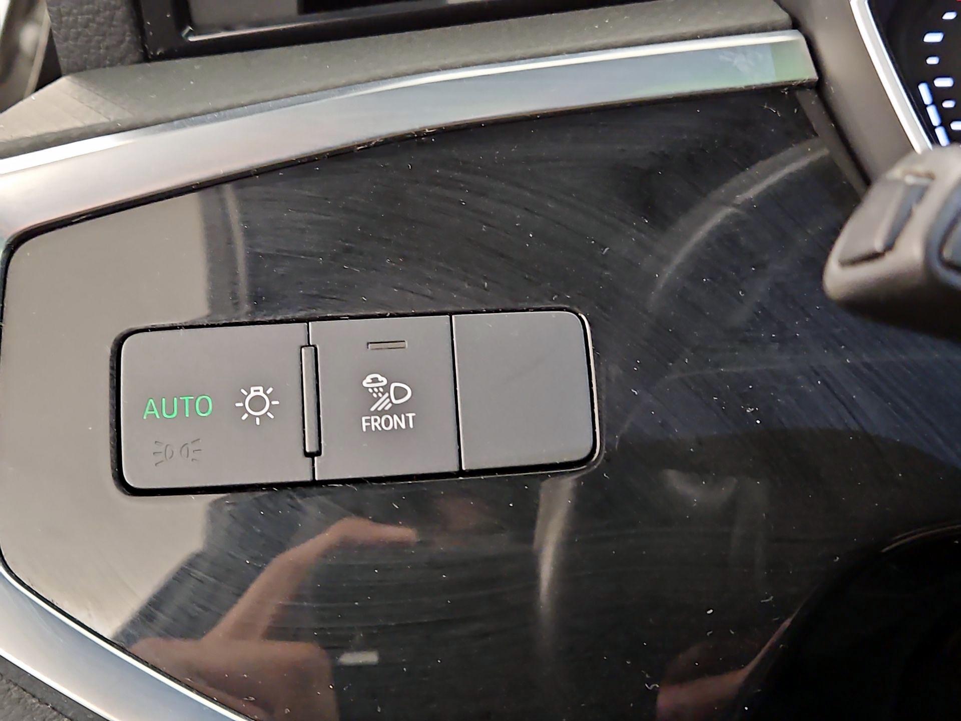 Thumbnail: 2023 Audi Q3 - 13