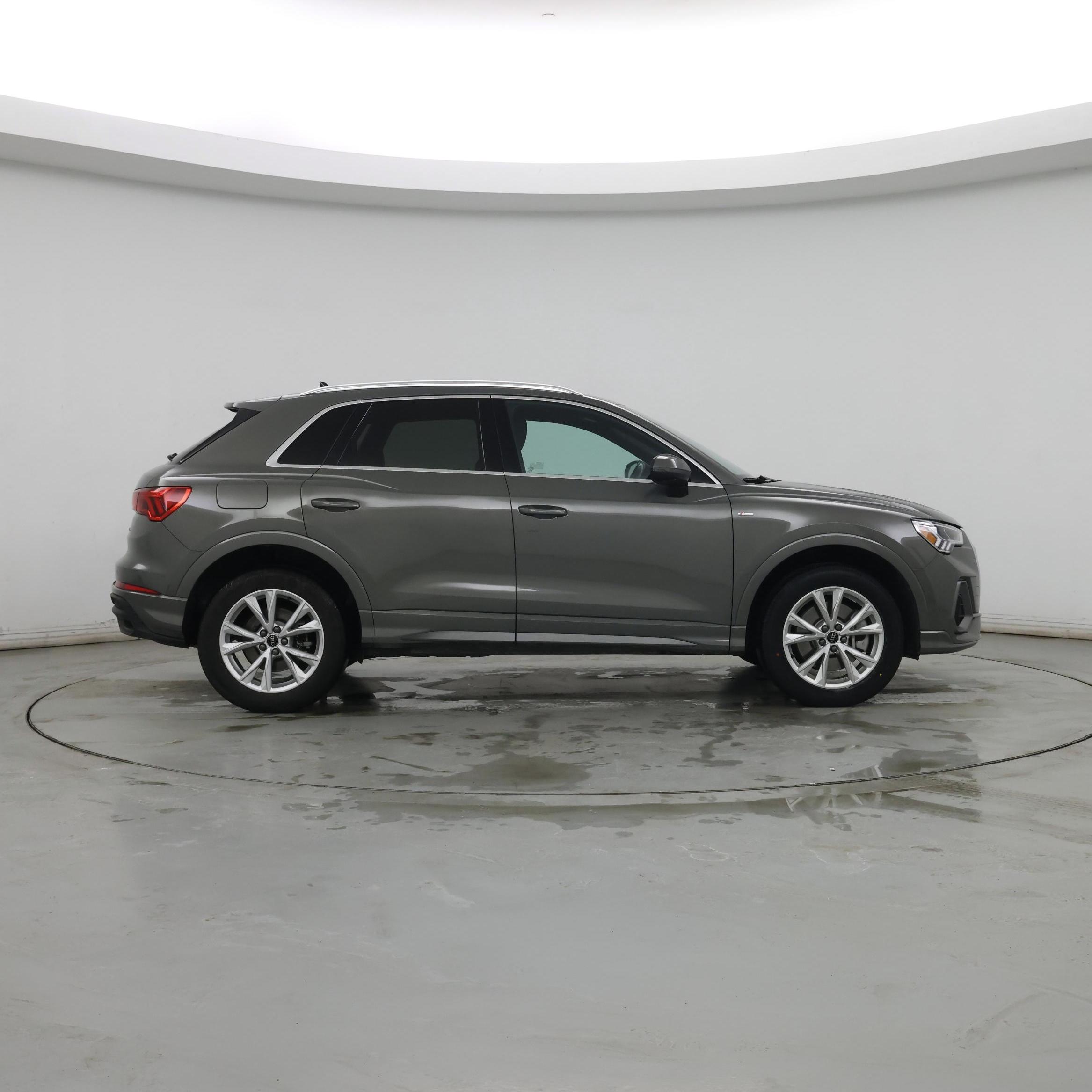 Thumbnail: 2023 Audi Q3 - 7